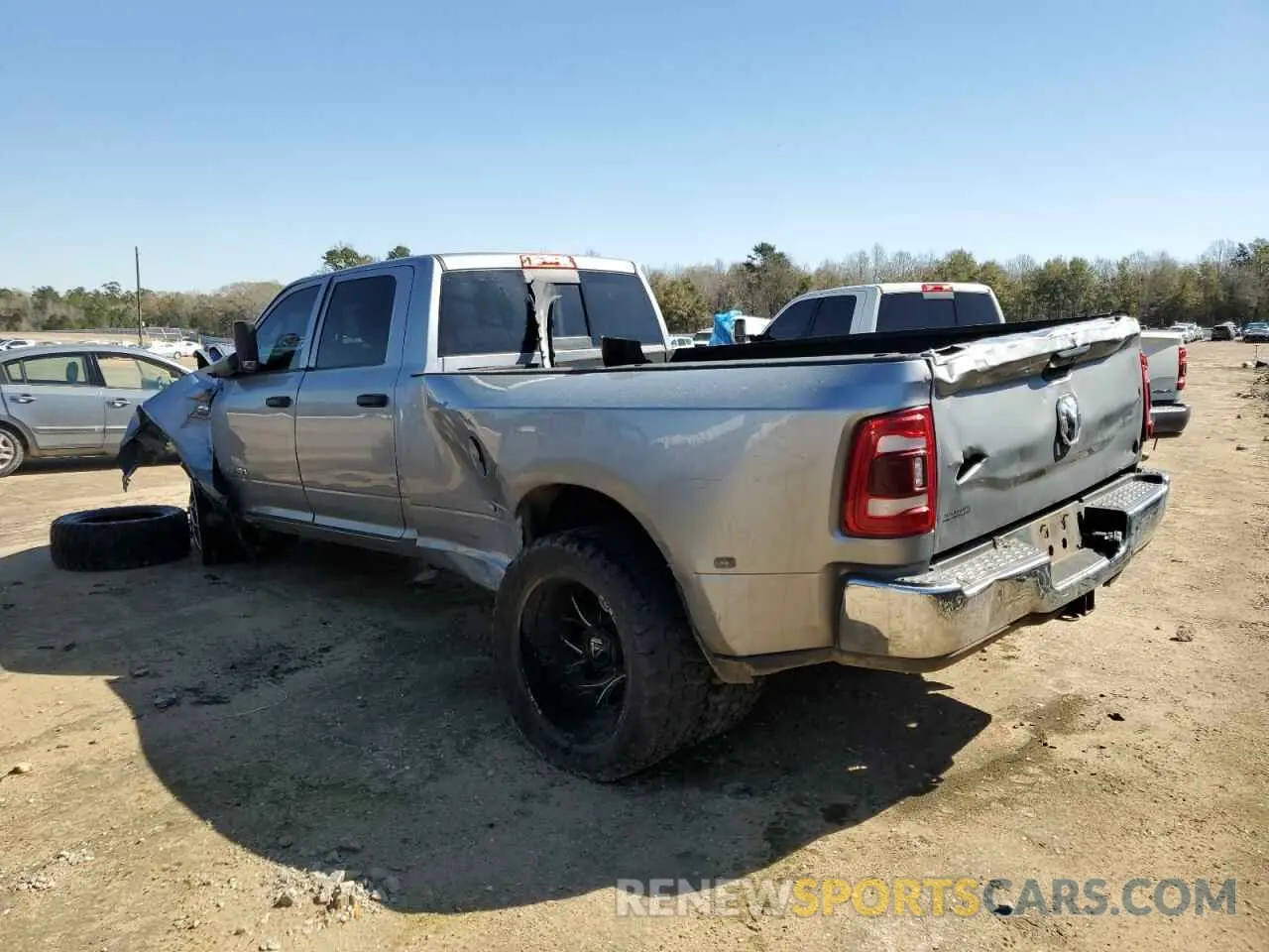 2 Photograph of a damaged car 3C63RPGL4MG592328 RAM 3500 2021
