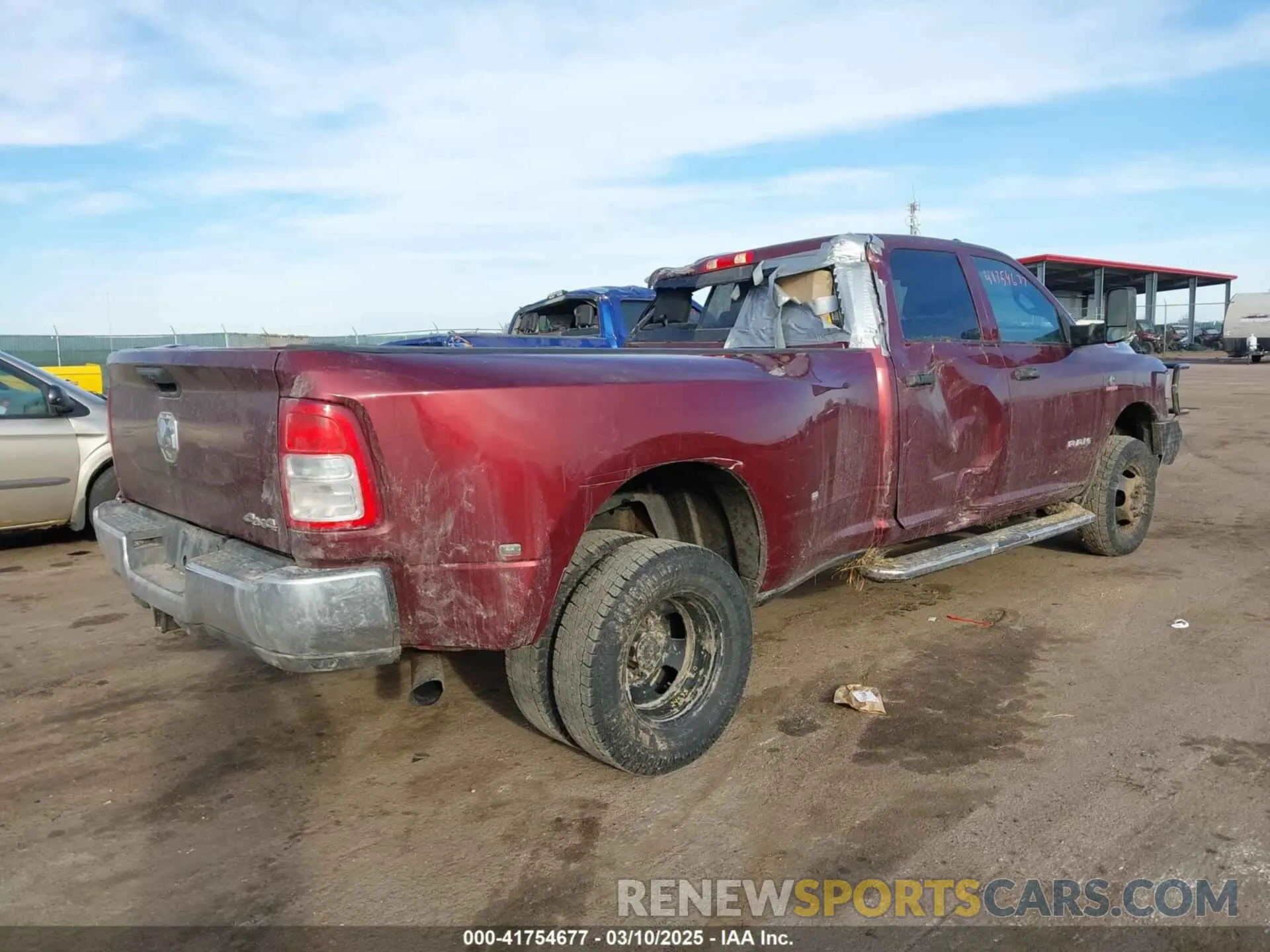 4 Photograph of a damaged car 3C63RRGL0MG588241 RAM 3500 2021