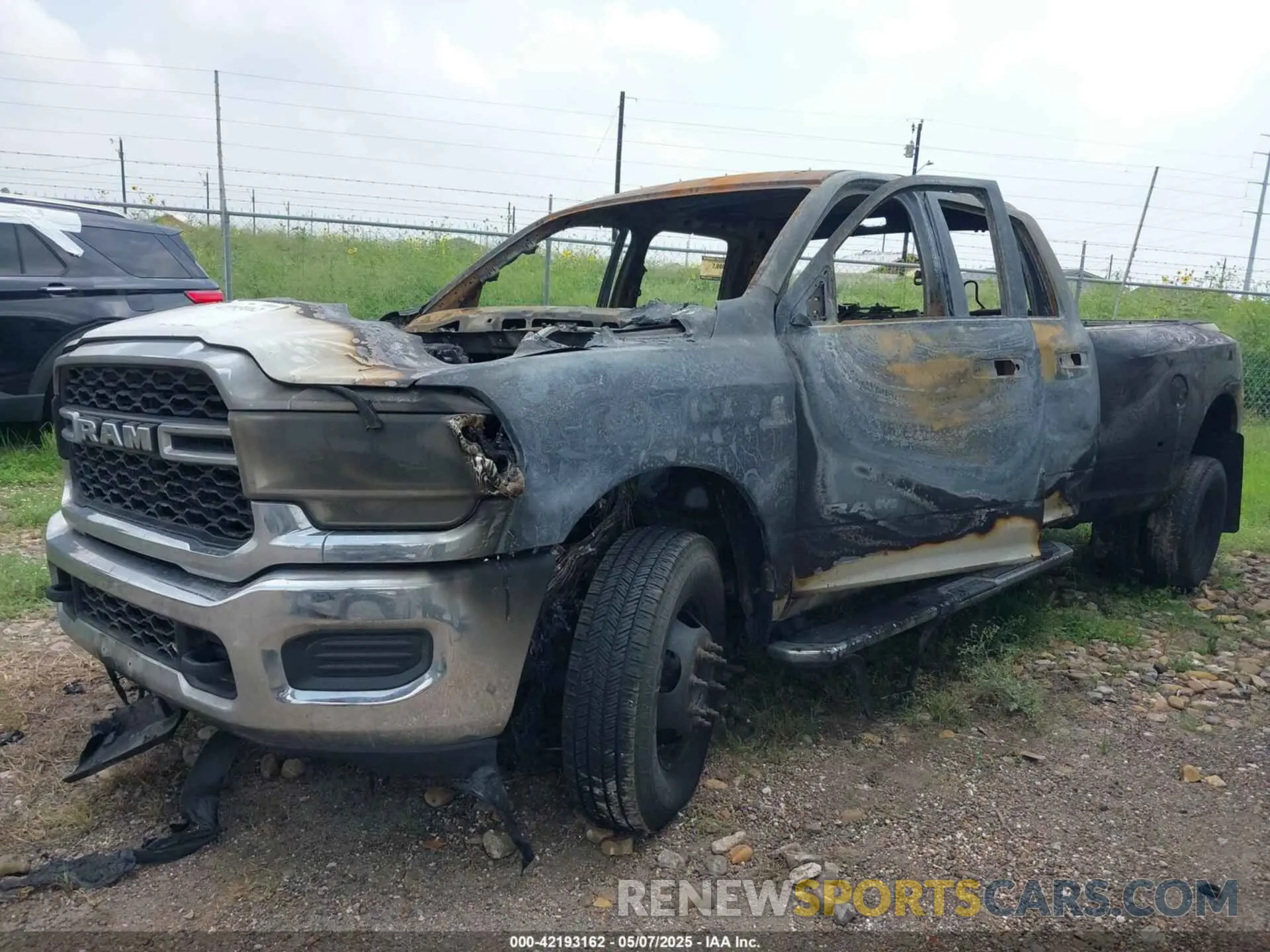 1 Photograph of a damaged car 3C63RRGL1MG549559 RAM 3500 2021