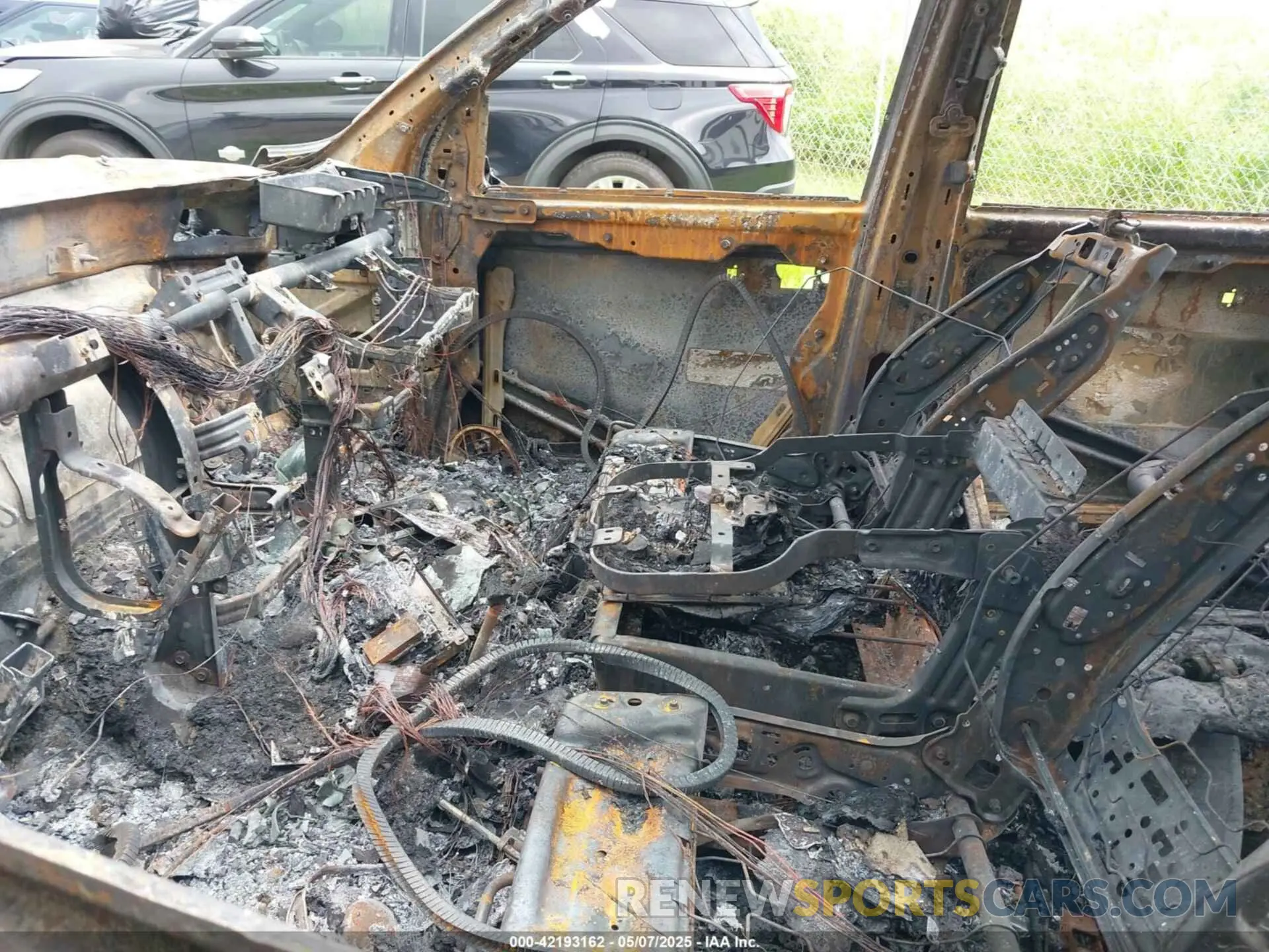 5 Photograph of a damaged car 3C63RRGL1MG549559 RAM 3500 2021