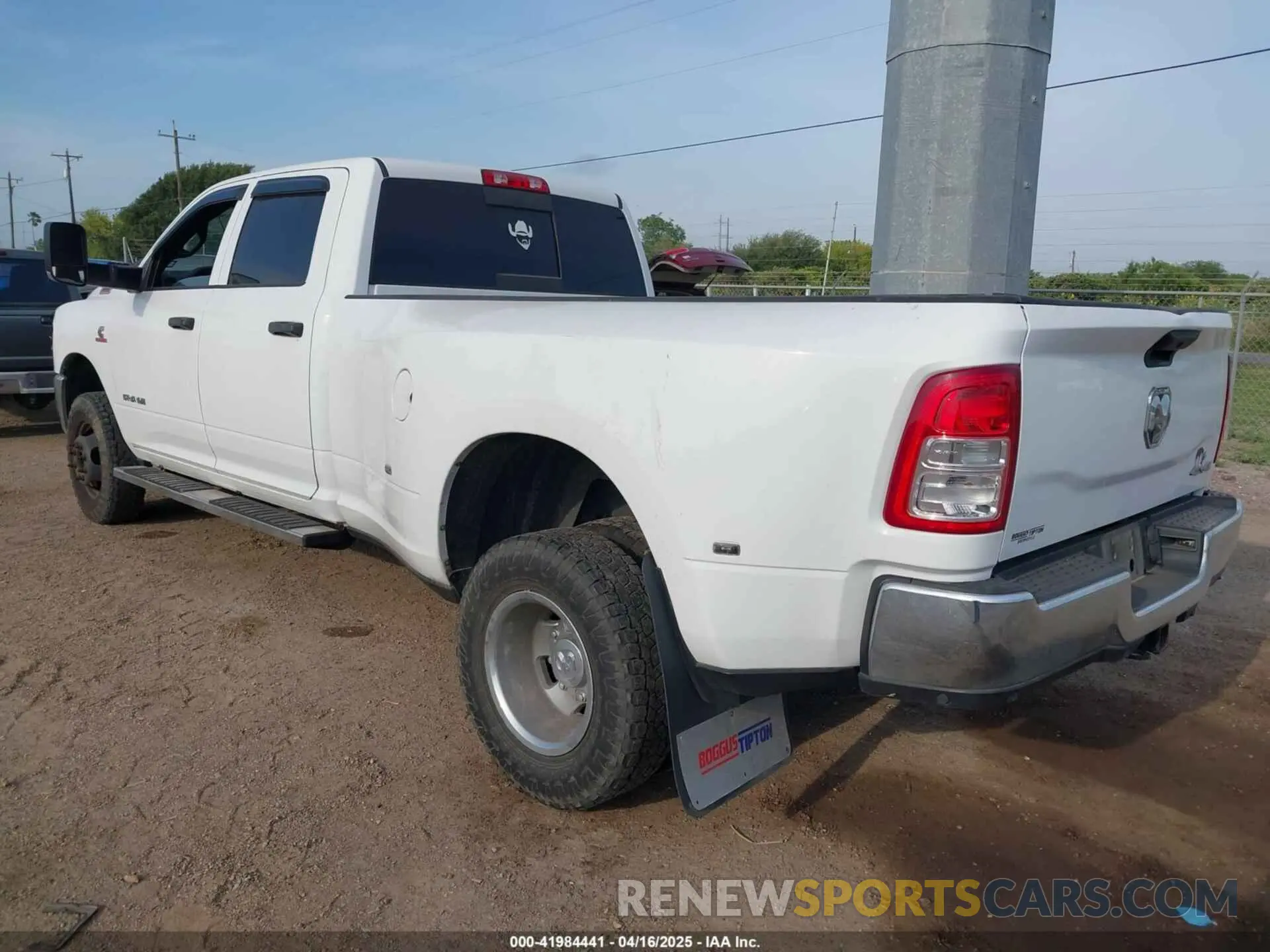 3 Photograph of a damaged car 3C63RRGL3MG690455 RAM 3500 2021