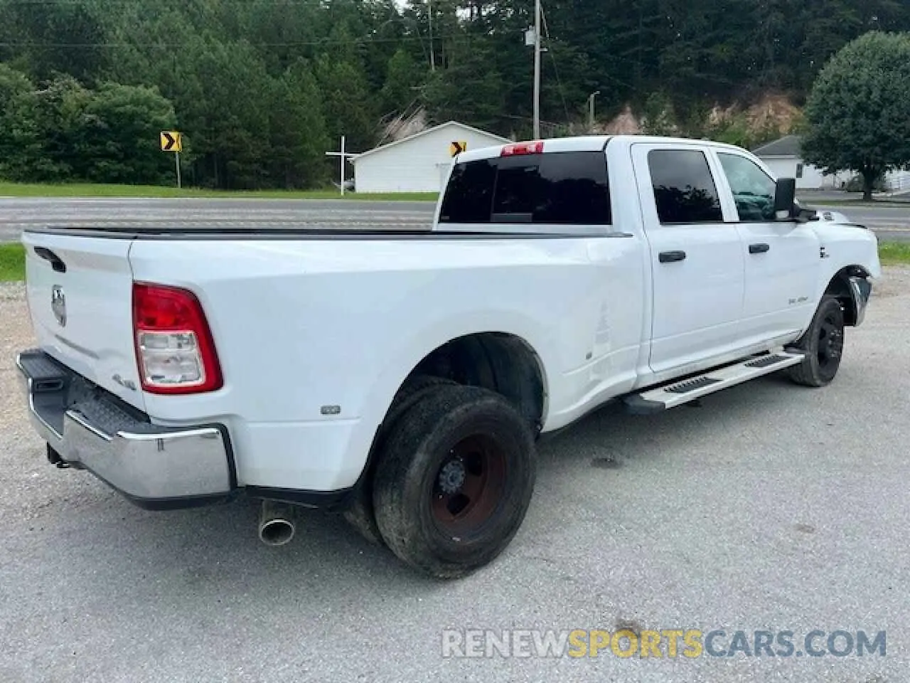 3 Photograph of a damaged car 3C63RRGL7MG566978 RAM 3500 2021