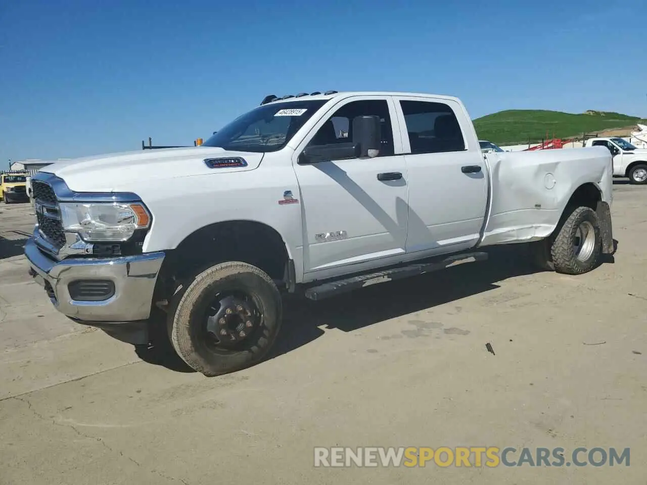 1 Photograph of a damaged car 3C63RRGL7MG588964 RAM 3500 2021