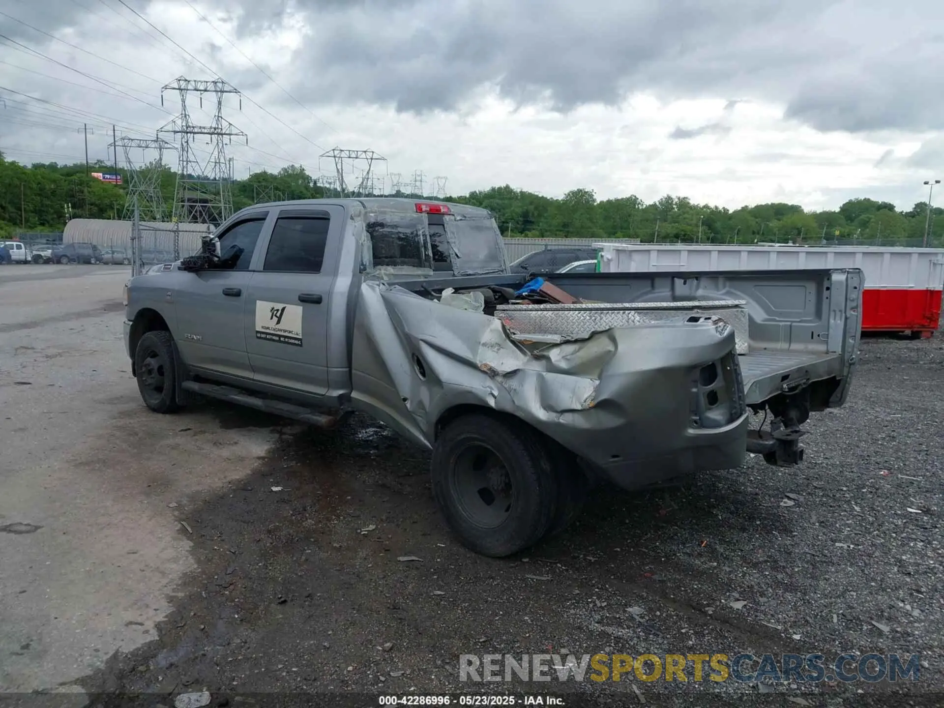 3 Photograph of a damaged car 3C63RRGL9MG549888 RAM 3500 2021