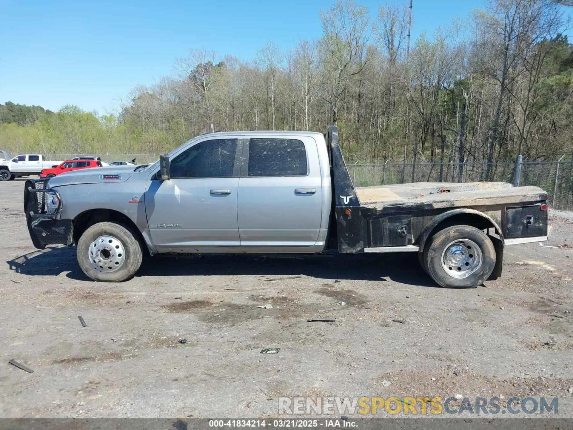 14 Photograph of a damaged car 3C63RRHL4MG649587 RAM 3500 2021