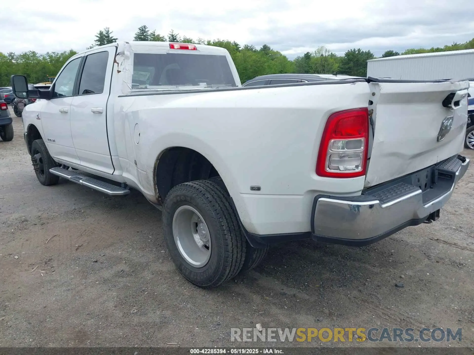 3 Photograph of a damaged car 3C63RRHL5MG527823 RAM 3500 2021