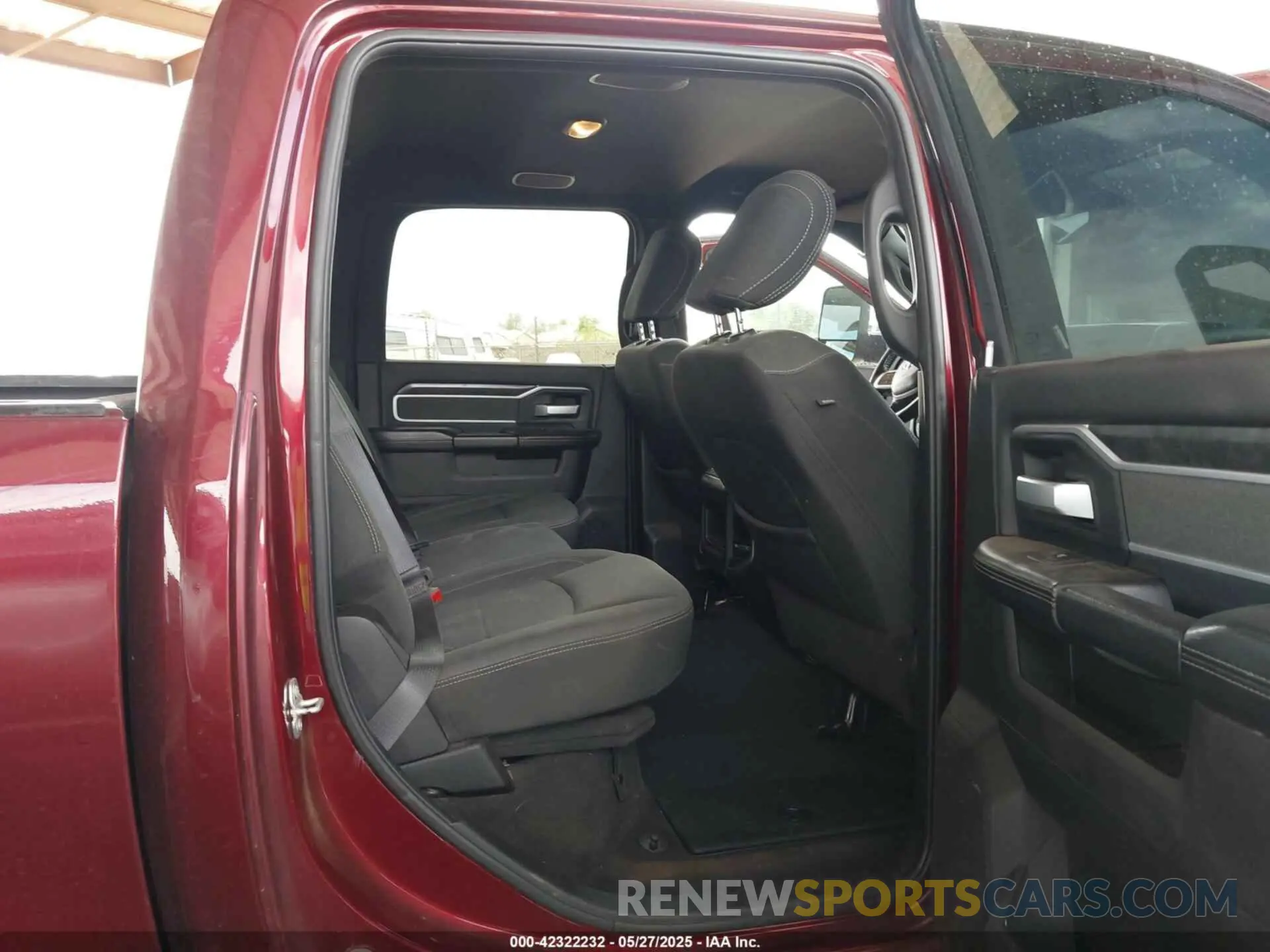 6 Photograph of a damaged car 3C63RRHLXMG550739 RAM 3500 2021