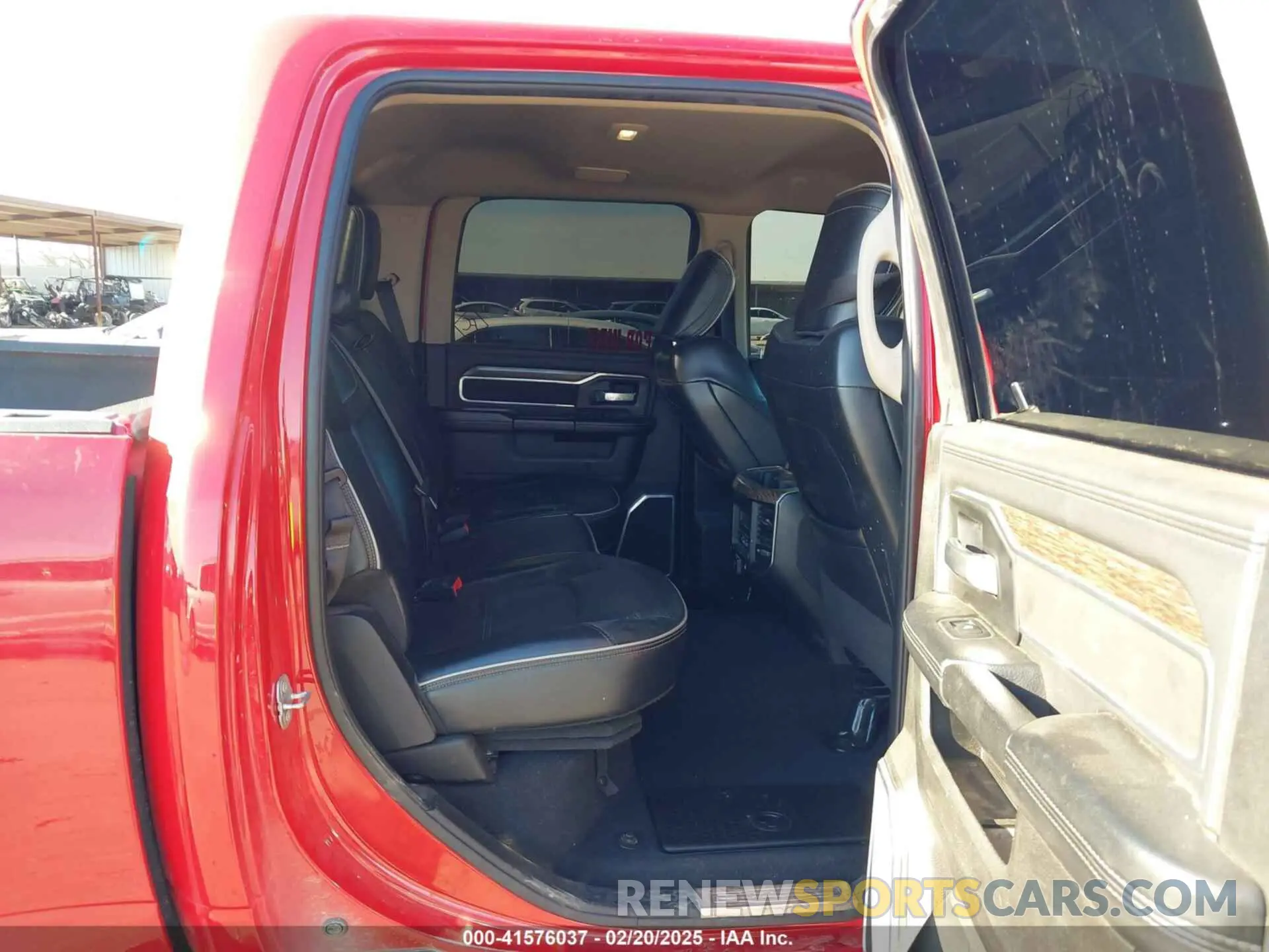 7 Photograph of a damaged car 3C63RRJL4MG618270 RAM 3500 2021