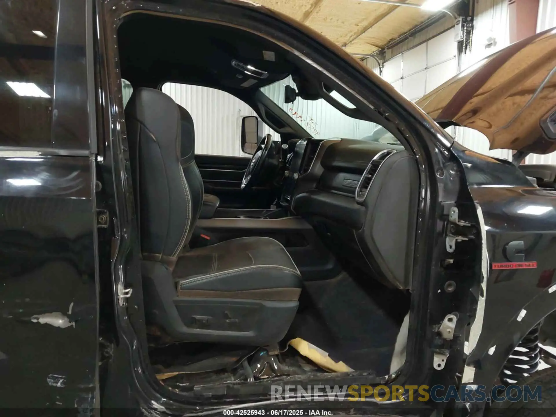 7 Photograph of a damaged car 3C63RRJL7MG550174 RAM 3500 2021