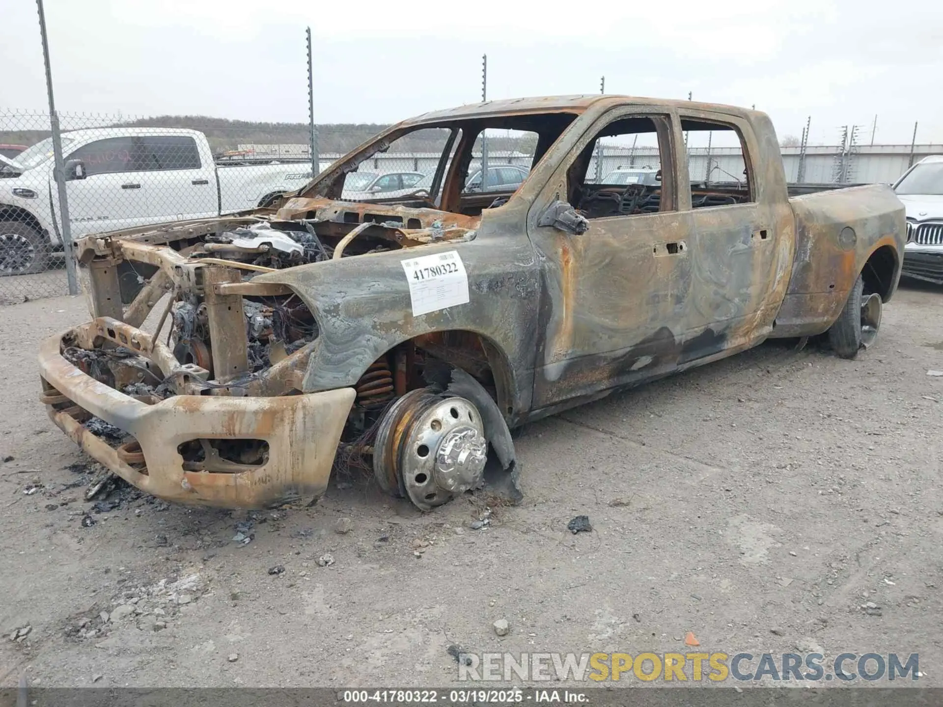 2 Photograph of a damaged car 3C63RRLL6MG689063 RAM 3500 2021