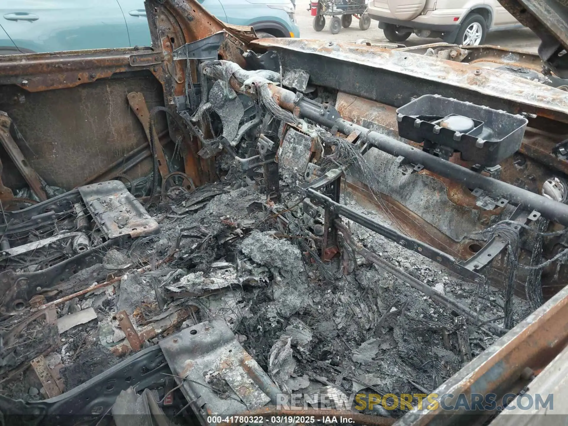 5 Photograph of a damaged car 3C63RRLL6MG689063 RAM 3500 2021
