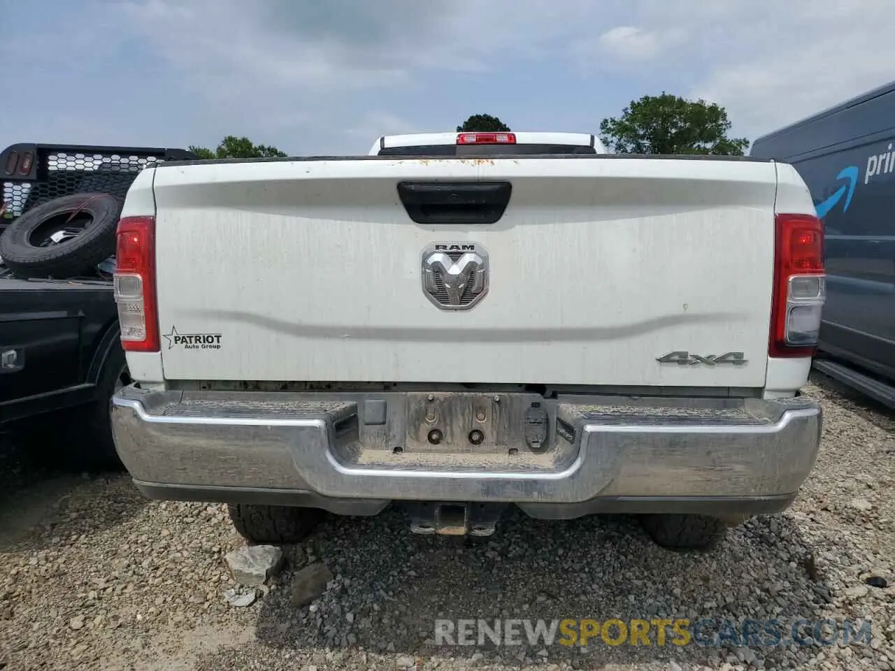6 Photograph of a damaged car 3C63R3GL4NG415529 RAM 3500 2022