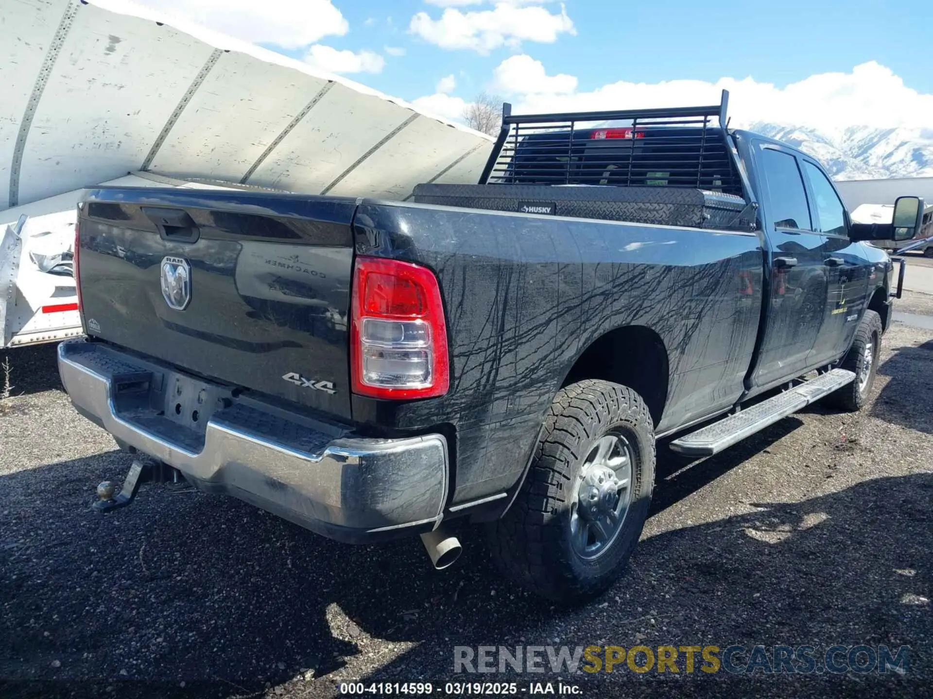 4 Photograph of a damaged car 3C63R3GLXNG175225 RAM 3500 2022
