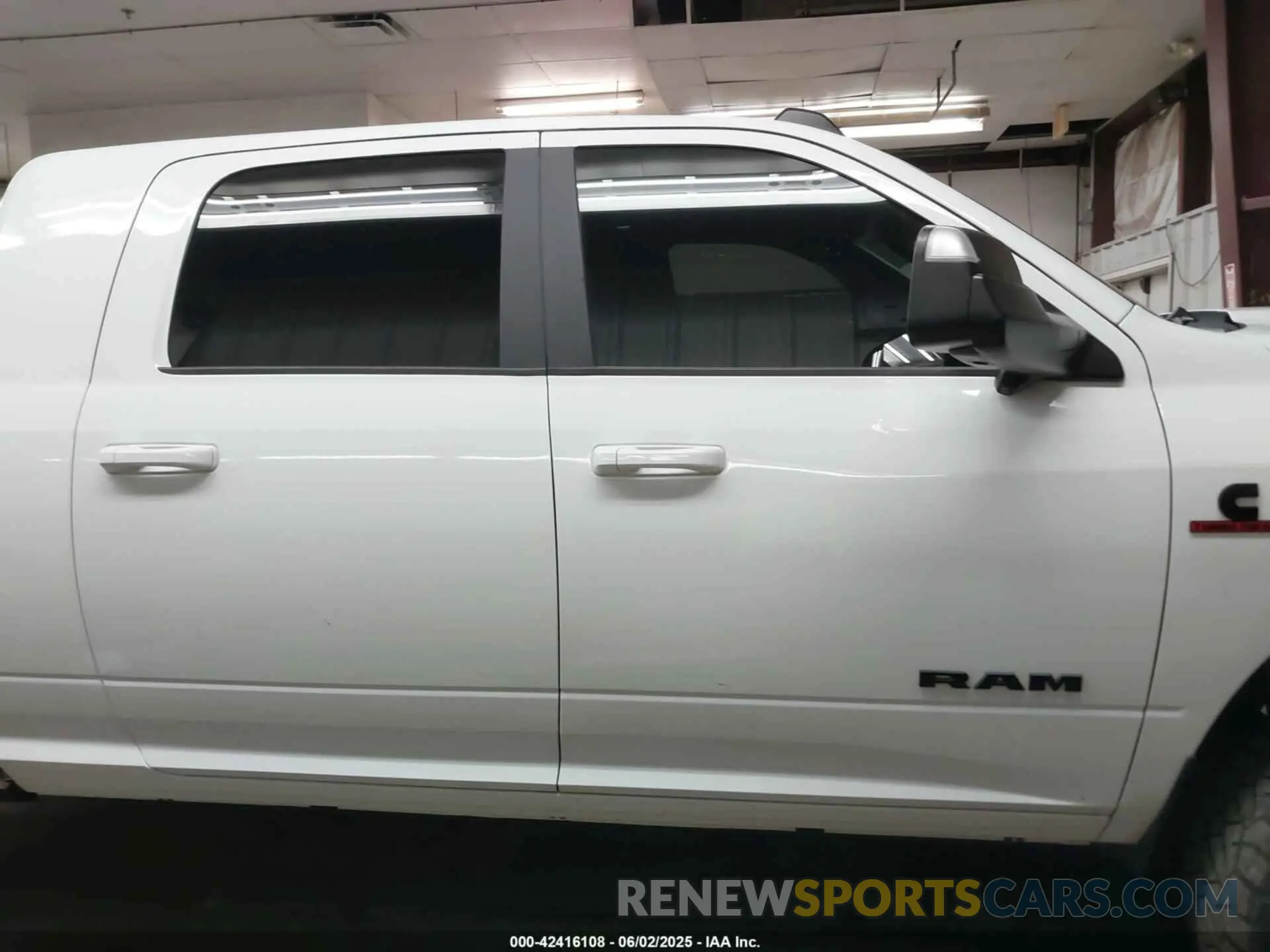 13 Photograph of a damaged car 3C63R3LL2NG188783 RAM 3500 2022