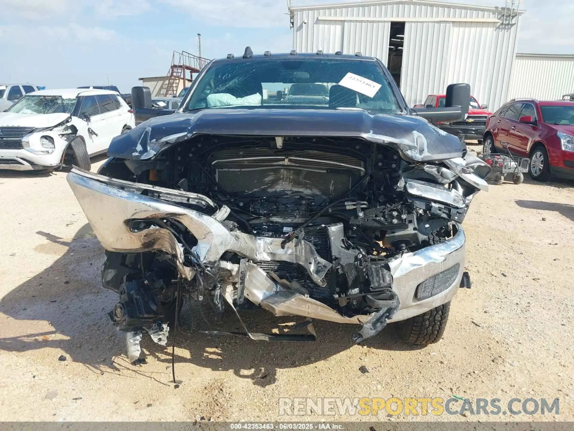10 Photograph of a damaged car 3C63RRGL2NG378354 RAM 3500 2022
