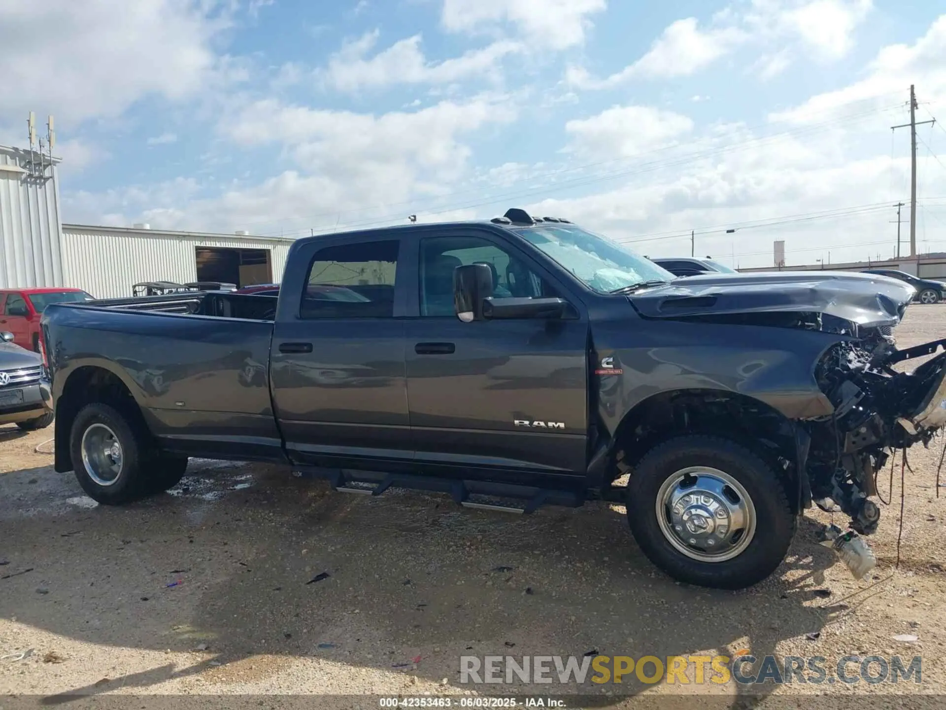 12 Photograph of a damaged car 3C63RRGL2NG378354 RAM 3500 2022