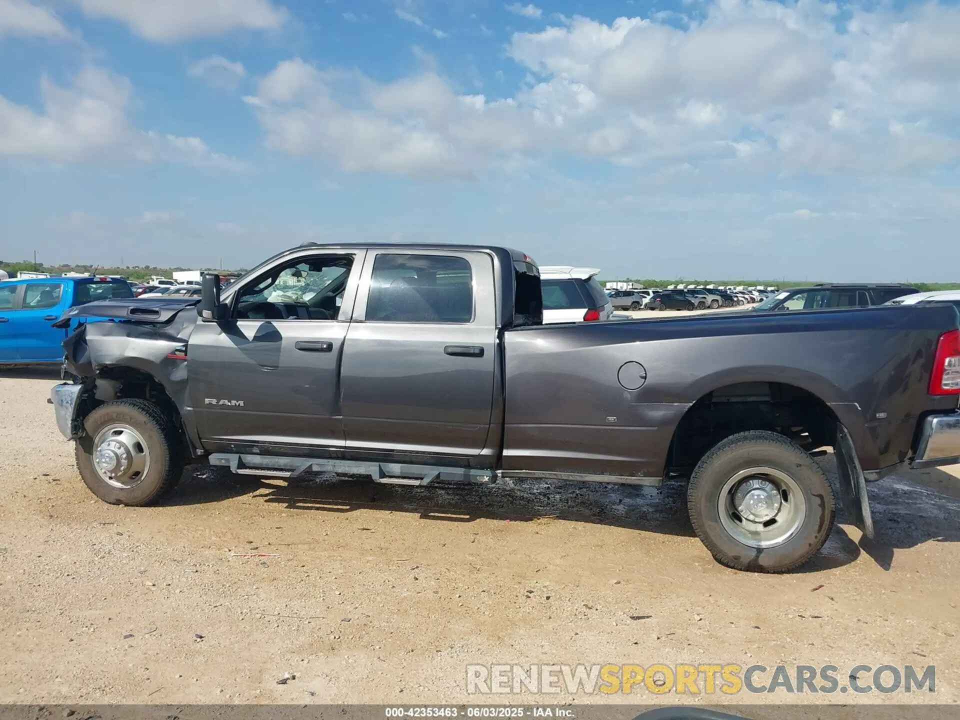 13 Photograph of a damaged car 3C63RRGL2NG378354 RAM 3500 2022