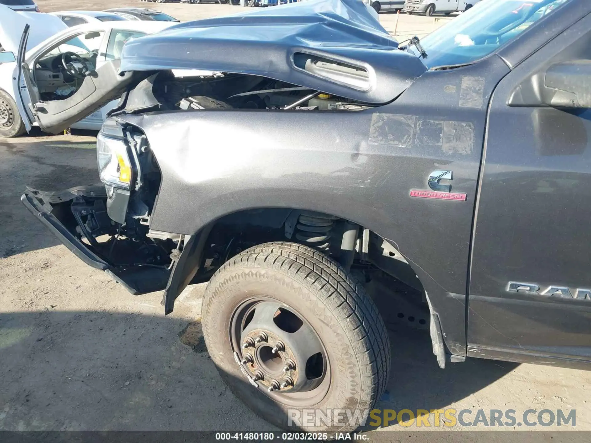 20 Photograph of a damaged car 3C63RRGL6NG316195 RAM 3500 2022