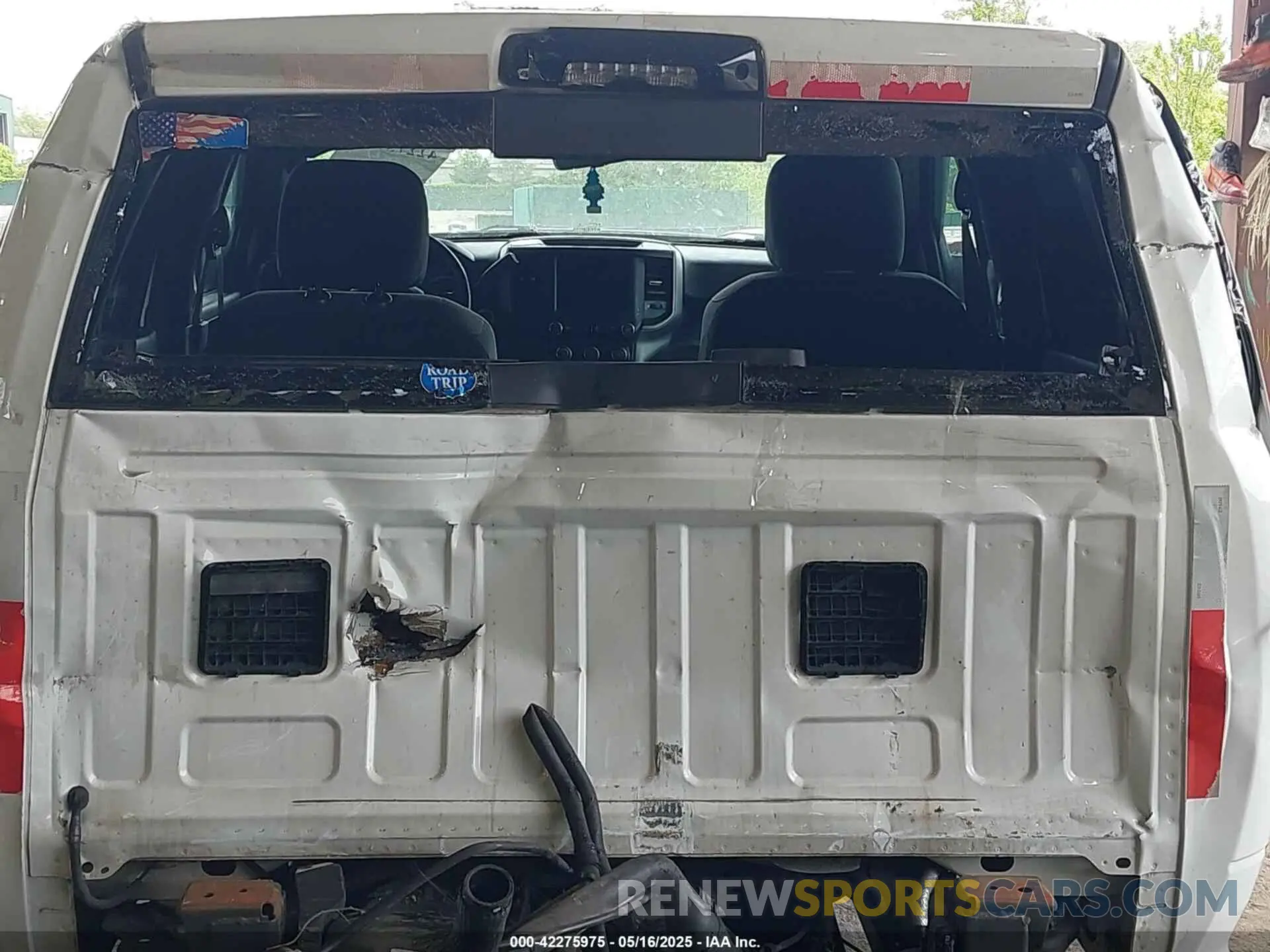 6 Photograph of a damaged car 3C63RRGL7NG152181 RAM 3500 2022