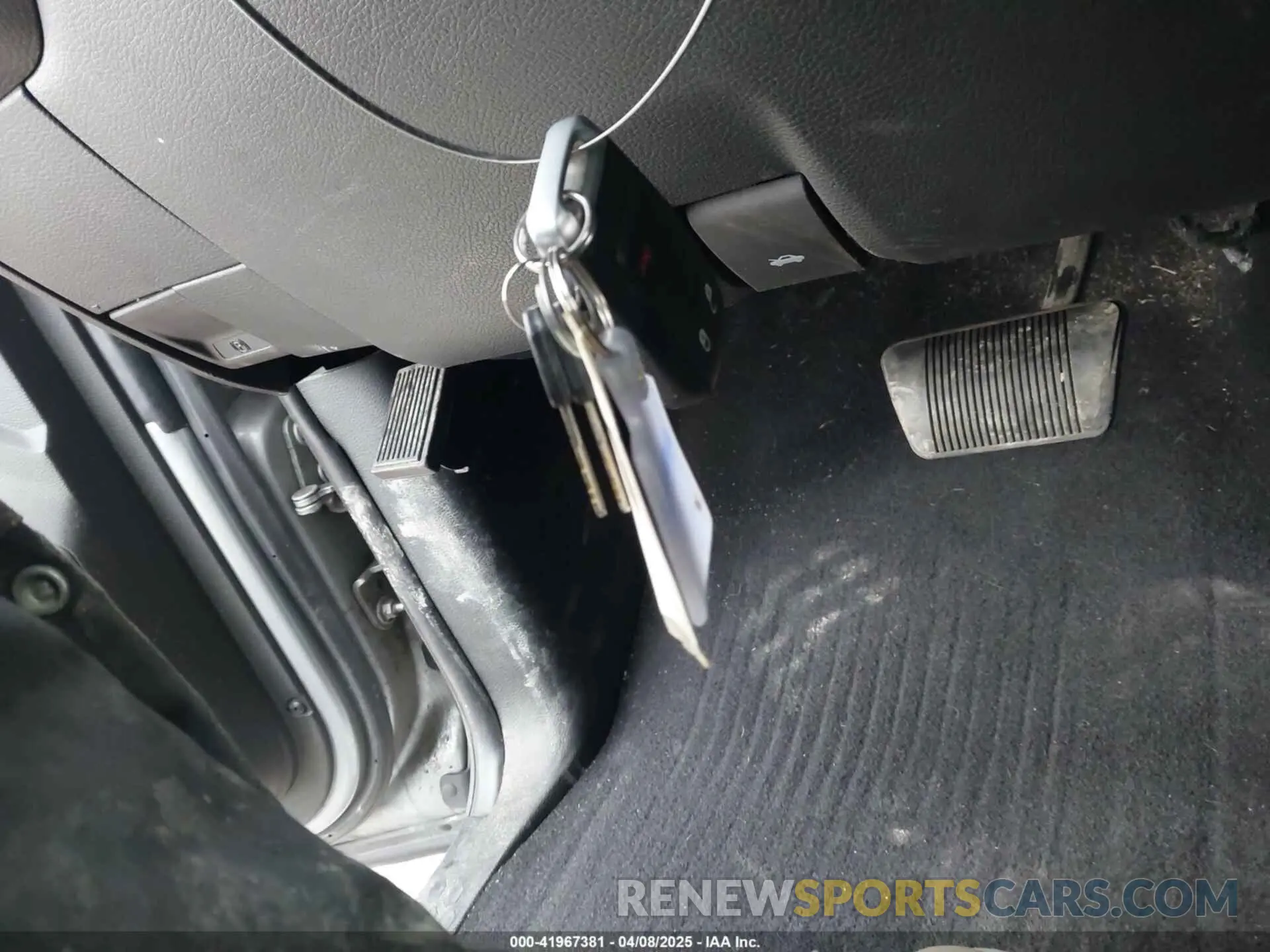 11 Photograph of a damaged car 3C63RRGLXNG136010 RAM 3500 2022