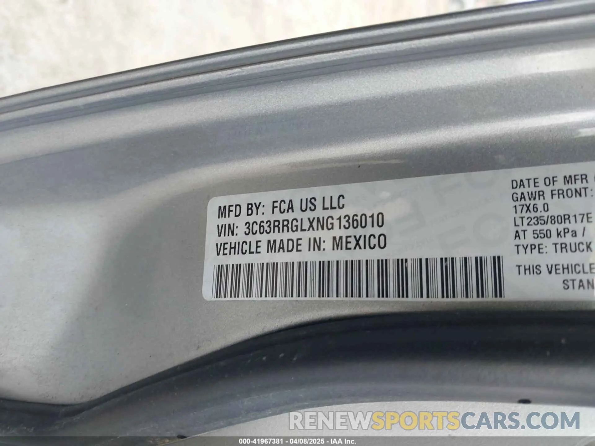 9 Photograph of a damaged car 3C63RRGLXNG136010 RAM 3500 2022