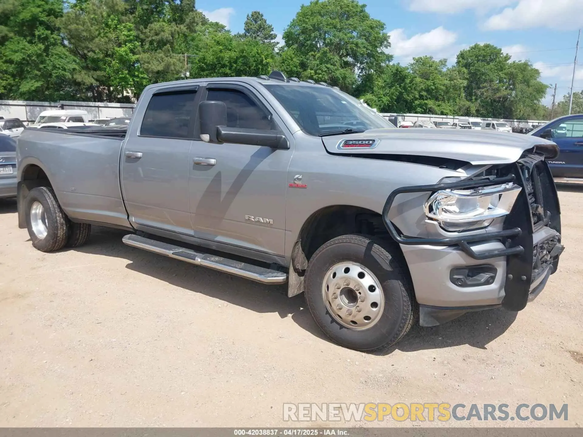 1 Photograph of a damaged car 3C63RRHL0NG311296 RAM 3500 2022