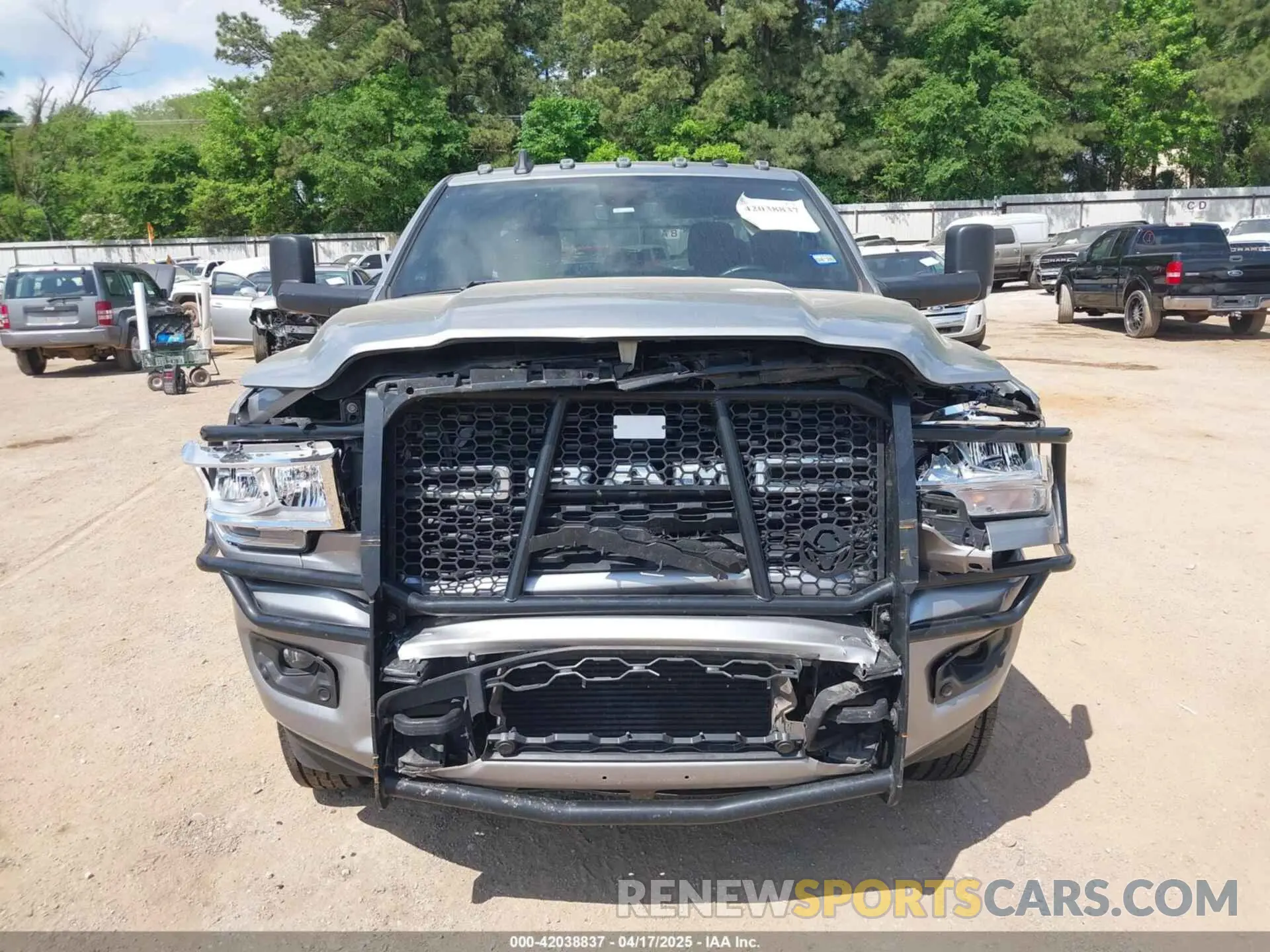 12 Photograph of a damaged car 3C63RRHL0NG311296 RAM 3500 2022