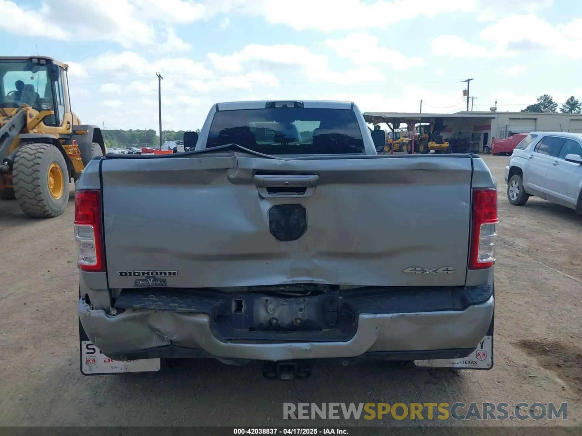 15 Photograph of a damaged car 3C63RRHL0NG311296 RAM 3500 2022