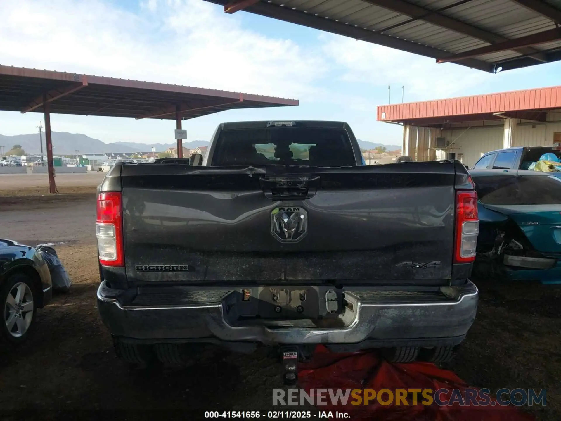 15 Photograph of a damaged car 3C63RRHL1NG189189 RAM 3500 2022