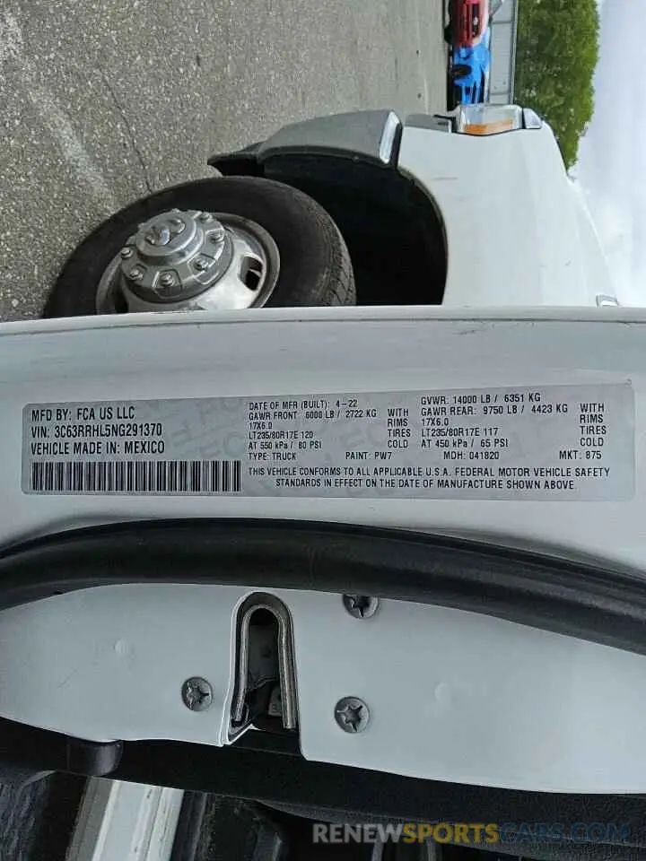 13 Photograph of a damaged car 3C63RRHL5NG291370 RAM 3500 2022