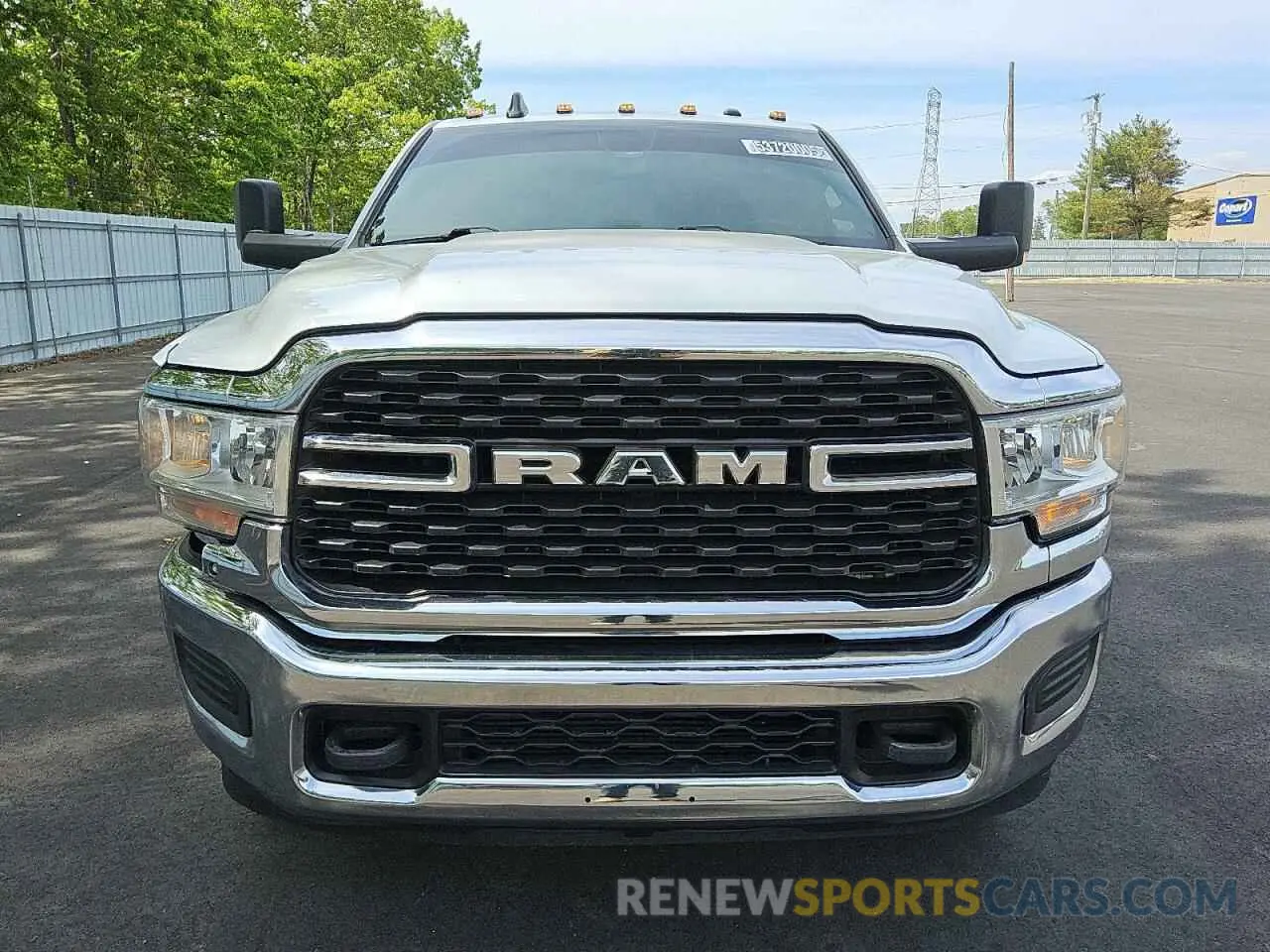 5 Photograph of a damaged car 3C63RRHL5NG291370 RAM 3500 2022