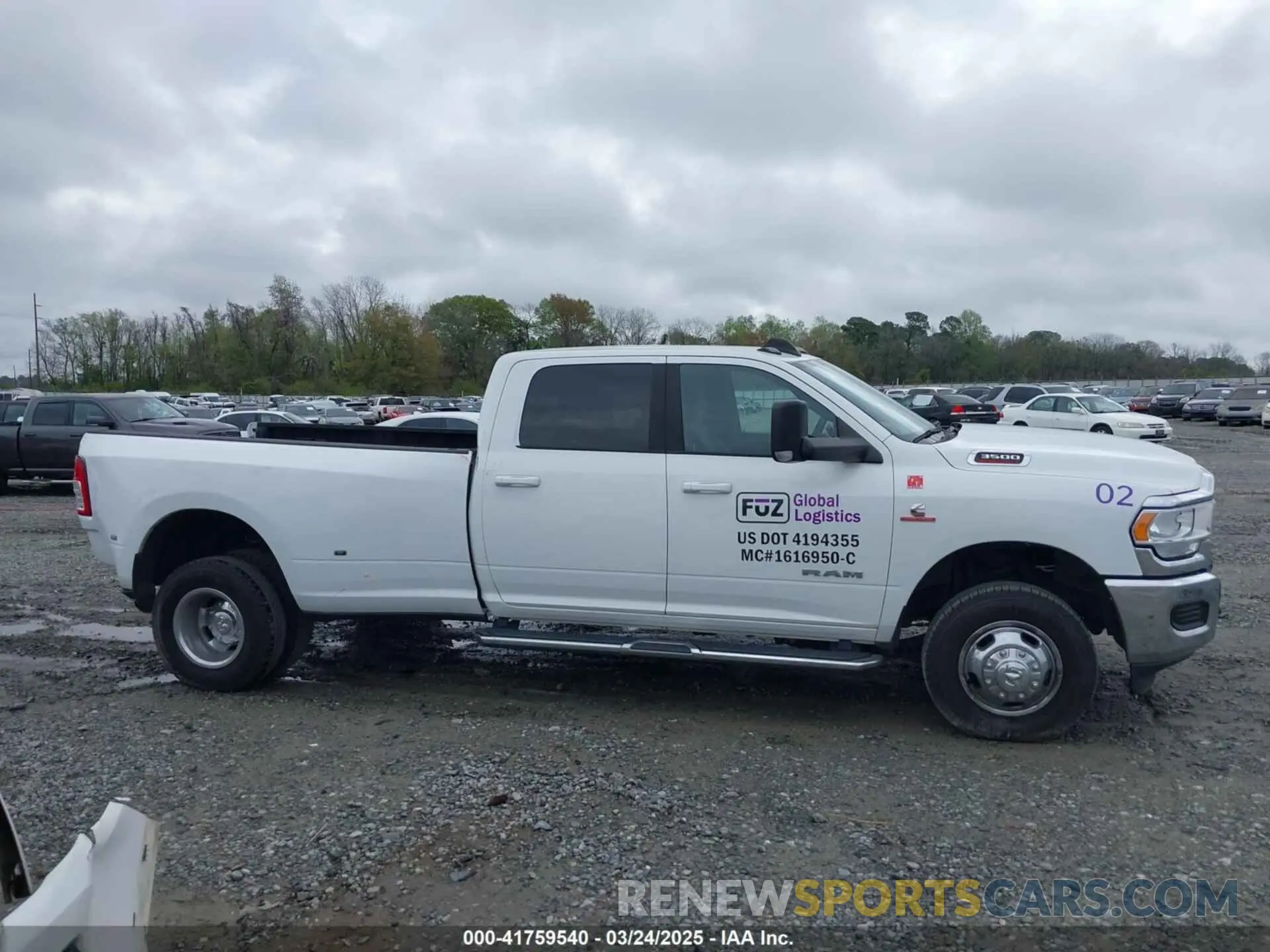 13 Photograph of a damaged car 3C63RRHL6NG302814 RAM 3500 2022