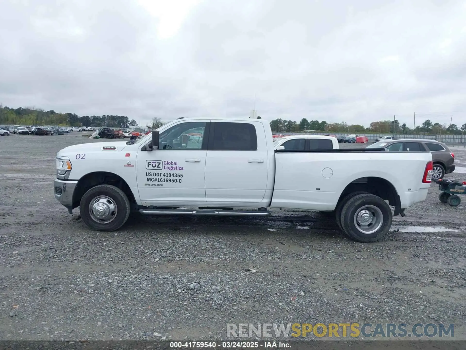 14 Photograph of a damaged car 3C63RRHL6NG302814 RAM 3500 2022