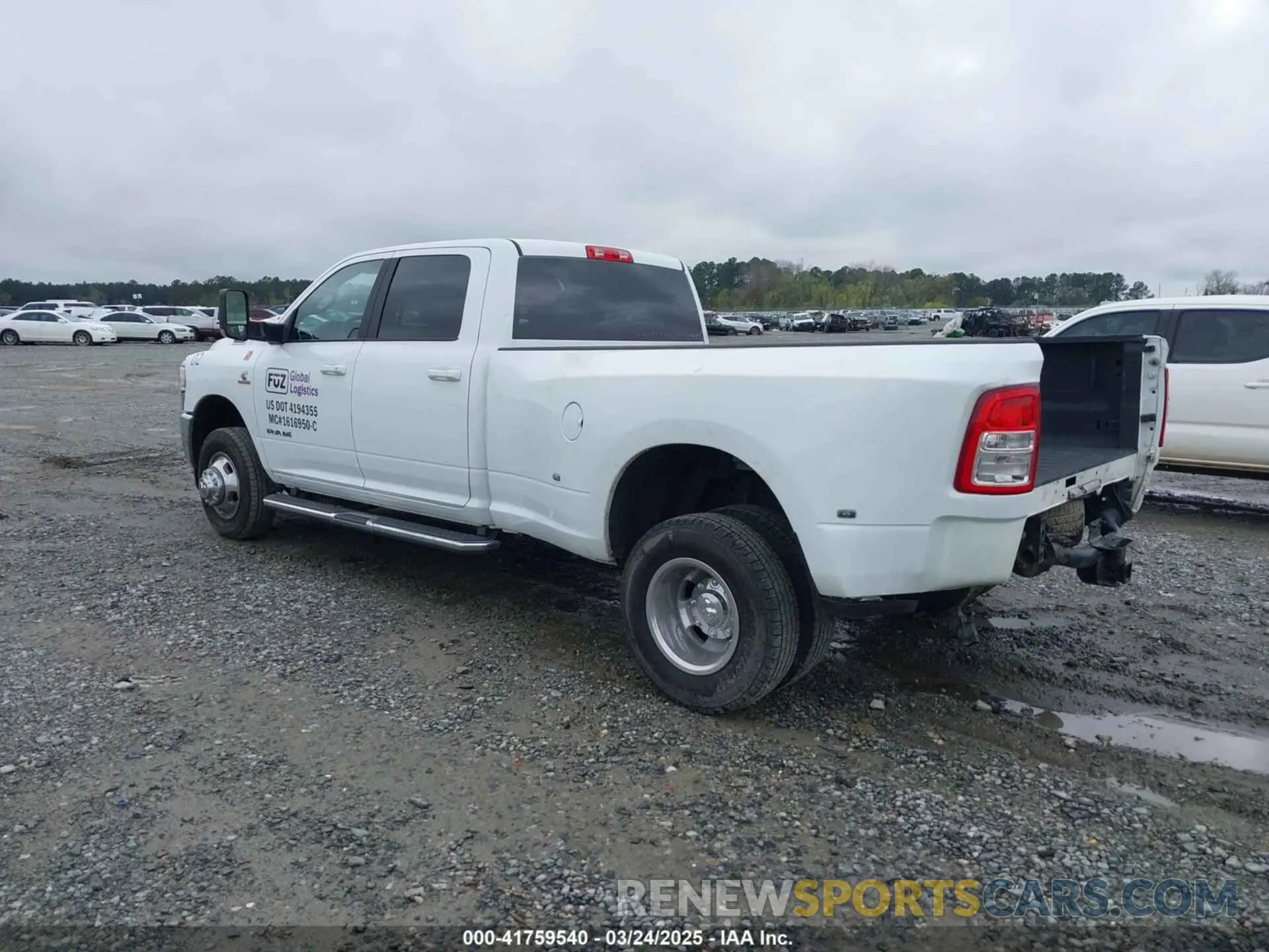 3 Photograph of a damaged car 3C63RRHL6NG302814 RAM 3500 2022