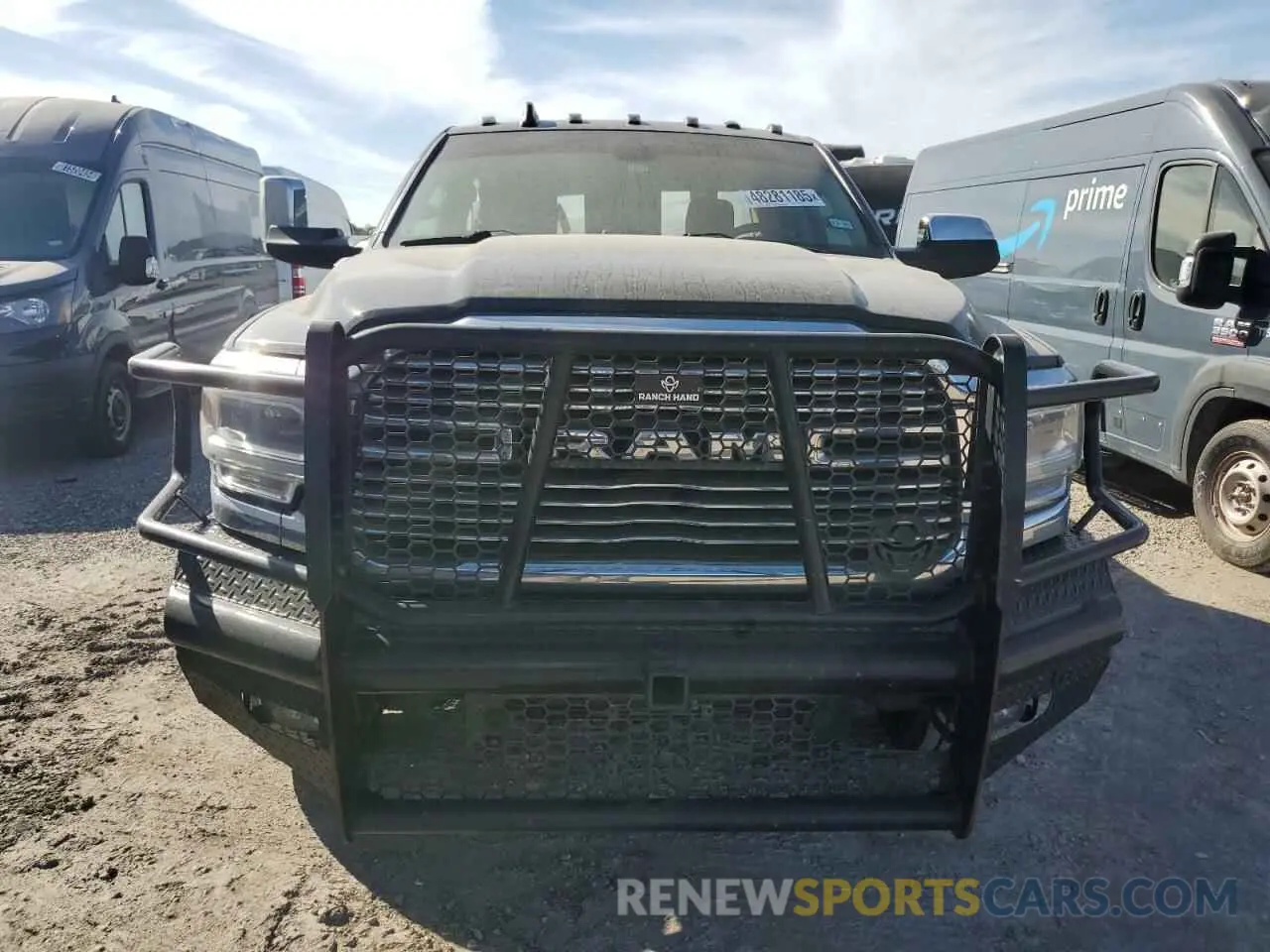 5 Photograph of a damaged car 3C63RRJL9NG360720 RAM 3500 2022