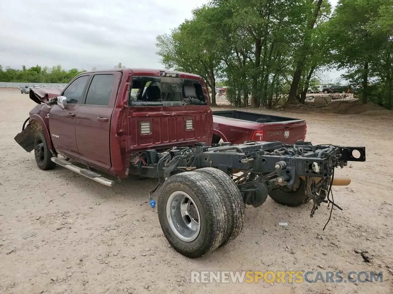 2 Photograph of a damaged car 3C63RRJLXNG347944 RAM 3500 2022
