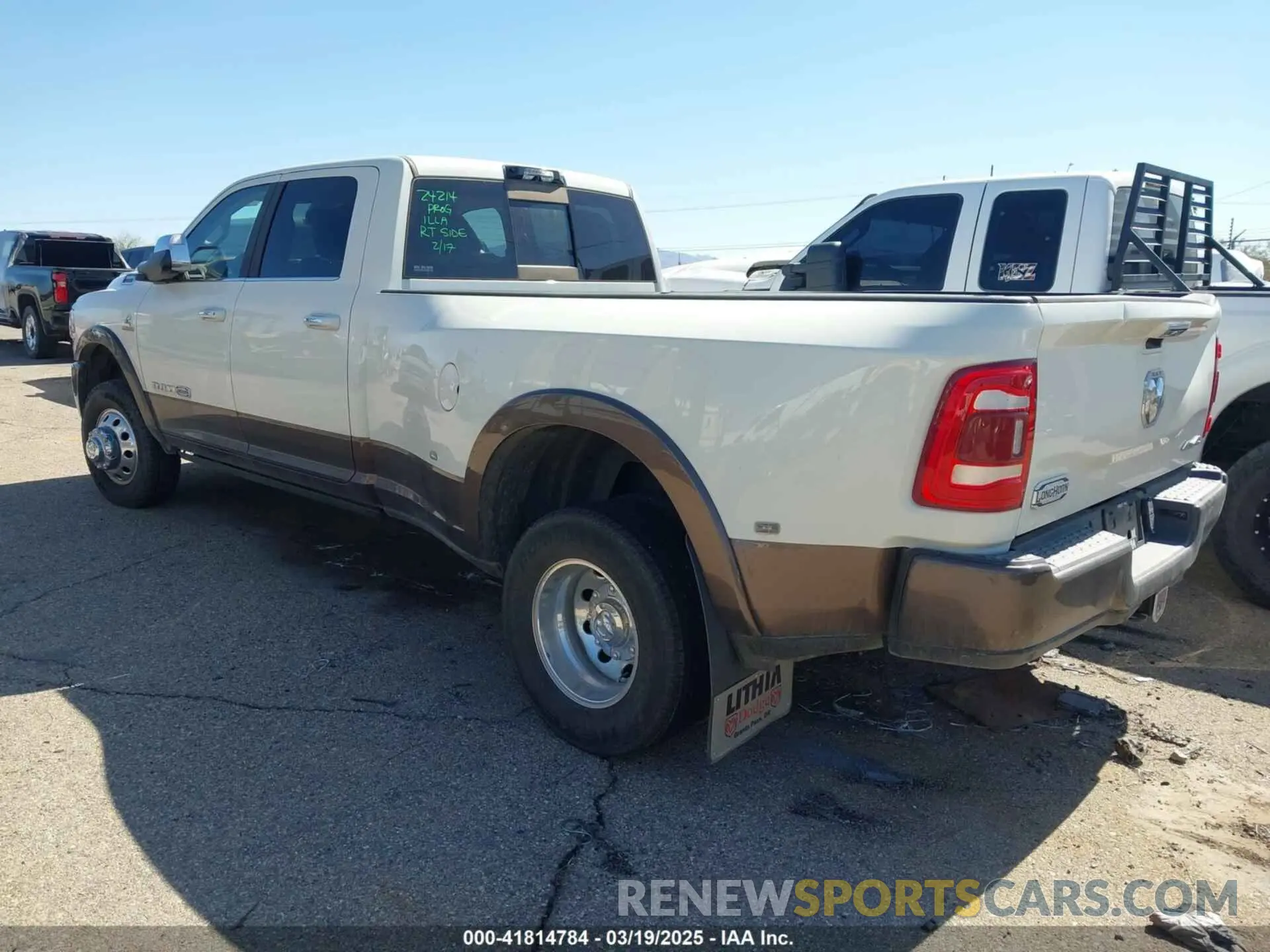 3 Photograph of a damaged car 3C63RRKL2NG153245 RAM 3500 2022