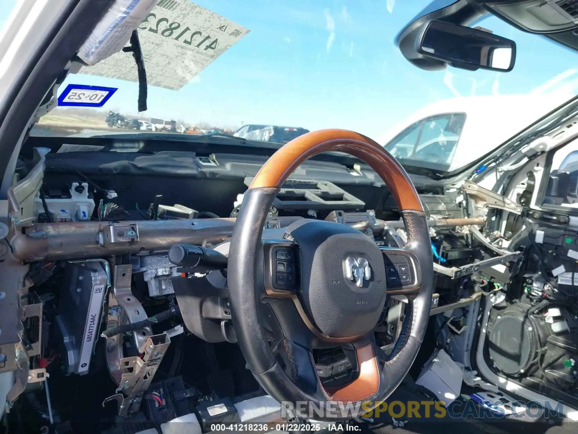 10 Photograph of a damaged car 3C63RRNL1NG225791 RAM 3500 2022