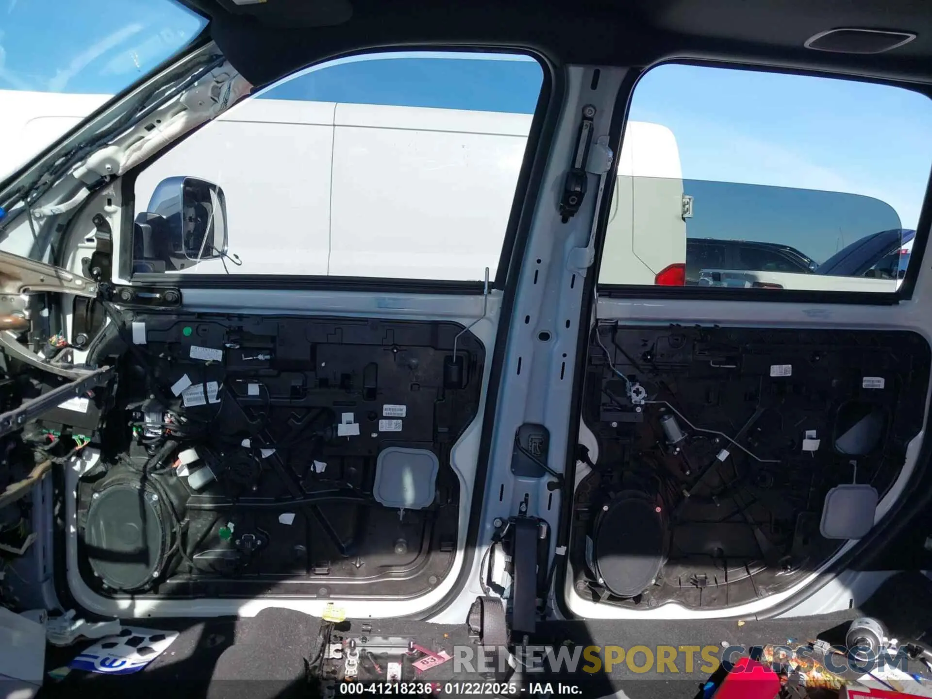 6 Photograph of a damaged car 3C63RRNL1NG225791 RAM 3500 2022