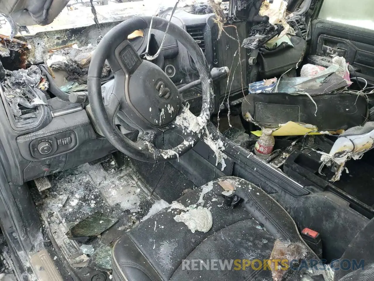 8 Photograph of a damaged car 3C63RRRL7NG267408 RAM 3500 2022