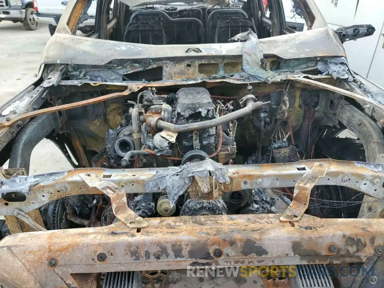 11 Photograph of a damaged car 3C6CRRJL5NG414756 RAM 3500 2022