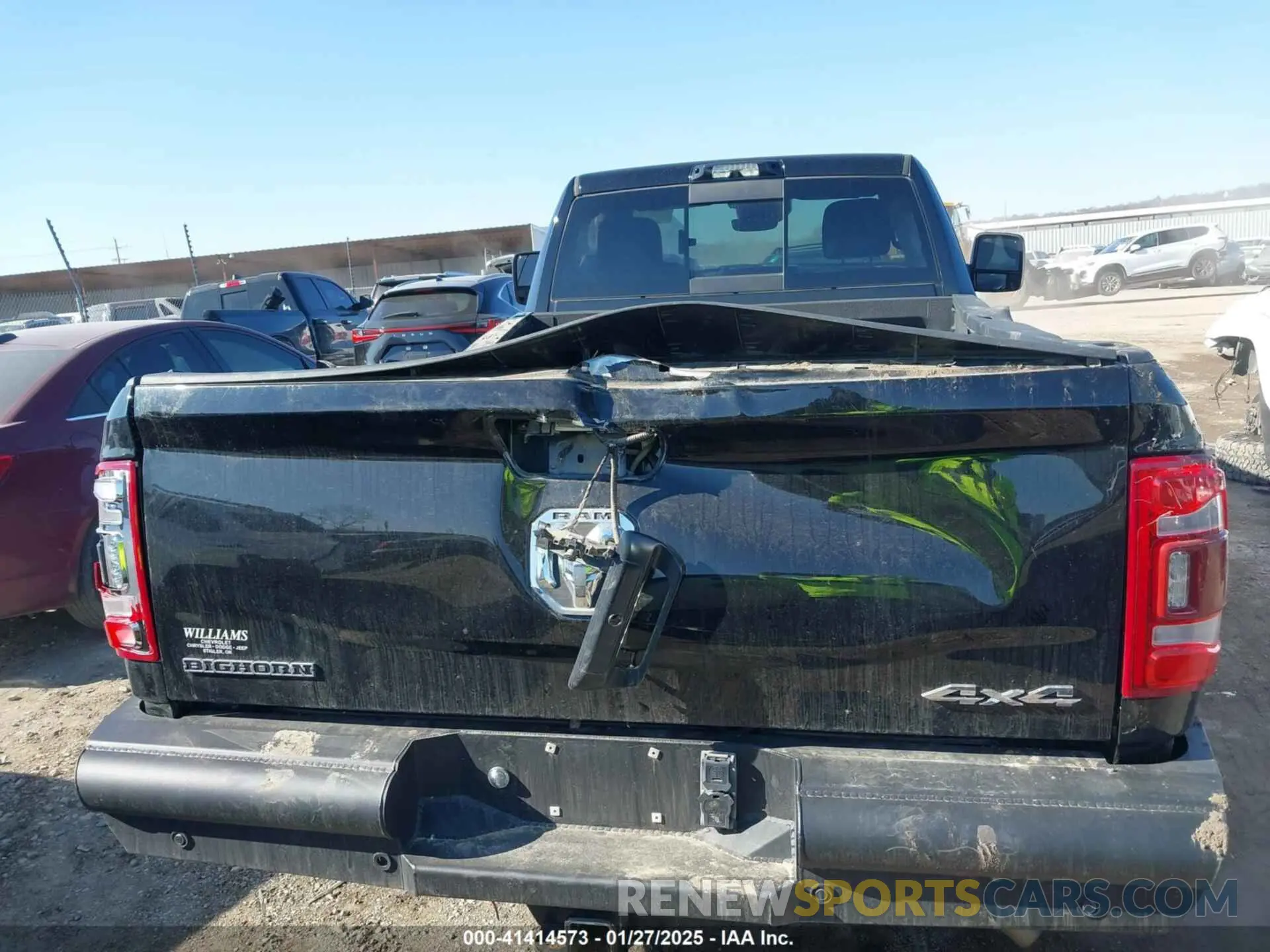 16 Photograph of a damaged car 3C63R3BJ8PG608369 RAM 3500 2023
