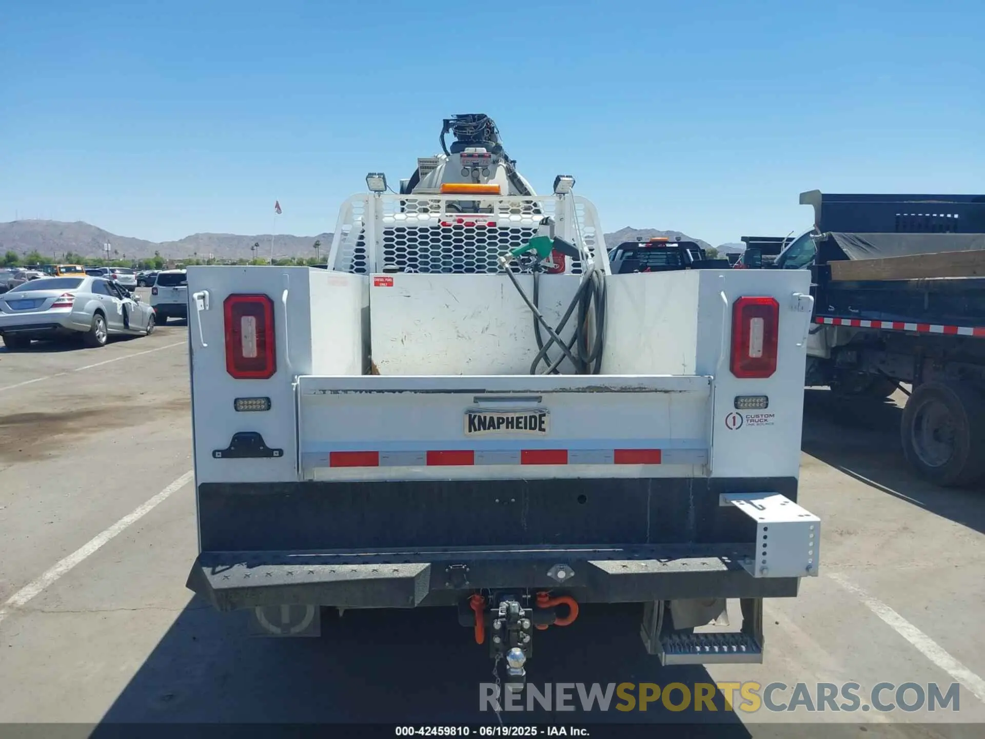 15 Photograph of a damaged car 3C63R3GJ5PG541772 RAM 3500 2023