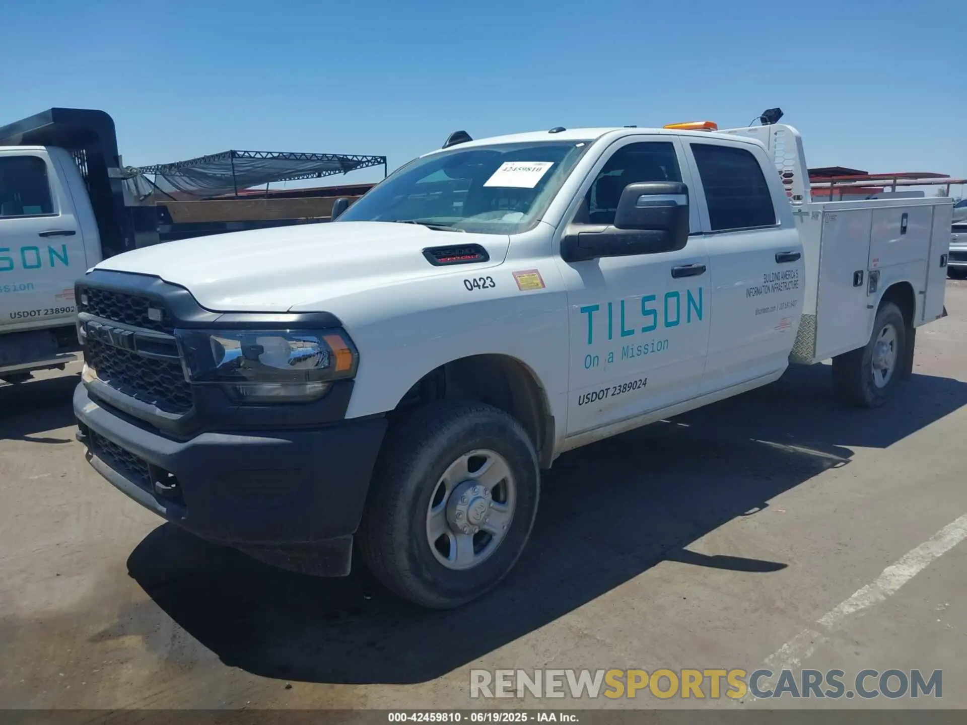 2 Photograph of a damaged car 3C63R3GJ5PG541772 RAM 3500 2023