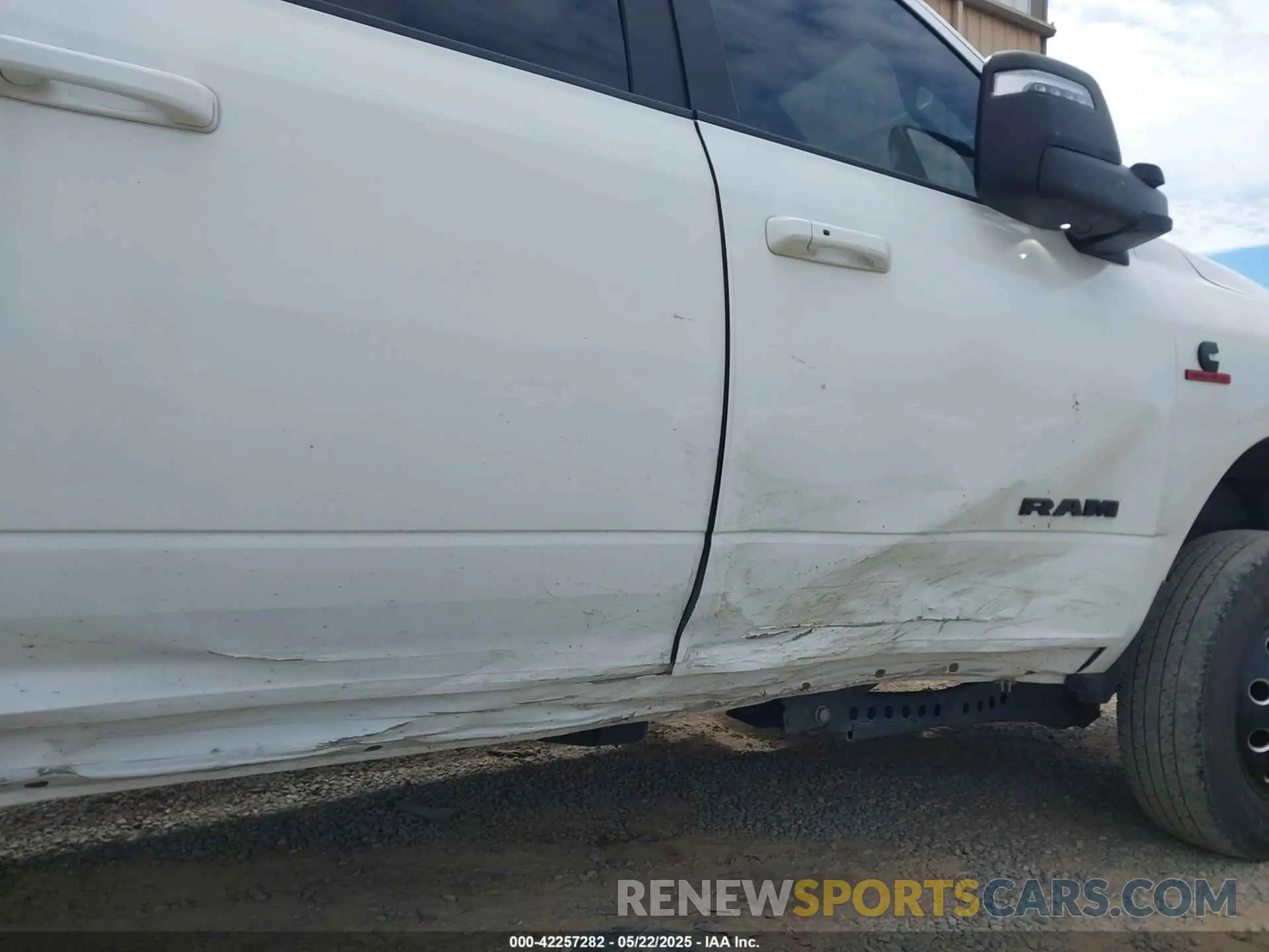 19 Photograph of a damaged car 3C63RRJL1PG509172 RAM 3500 2023