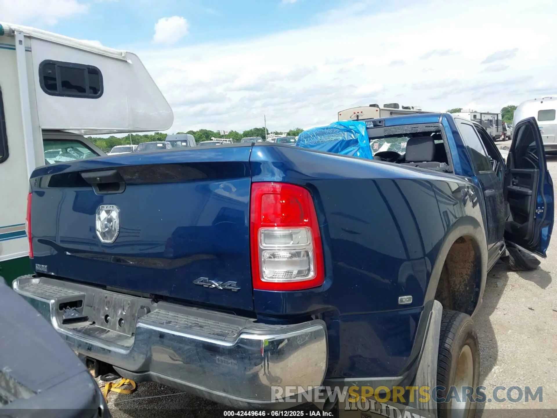15 Photograph of a damaged car 3C63RRGL3RG339617 RAM 3500 2024