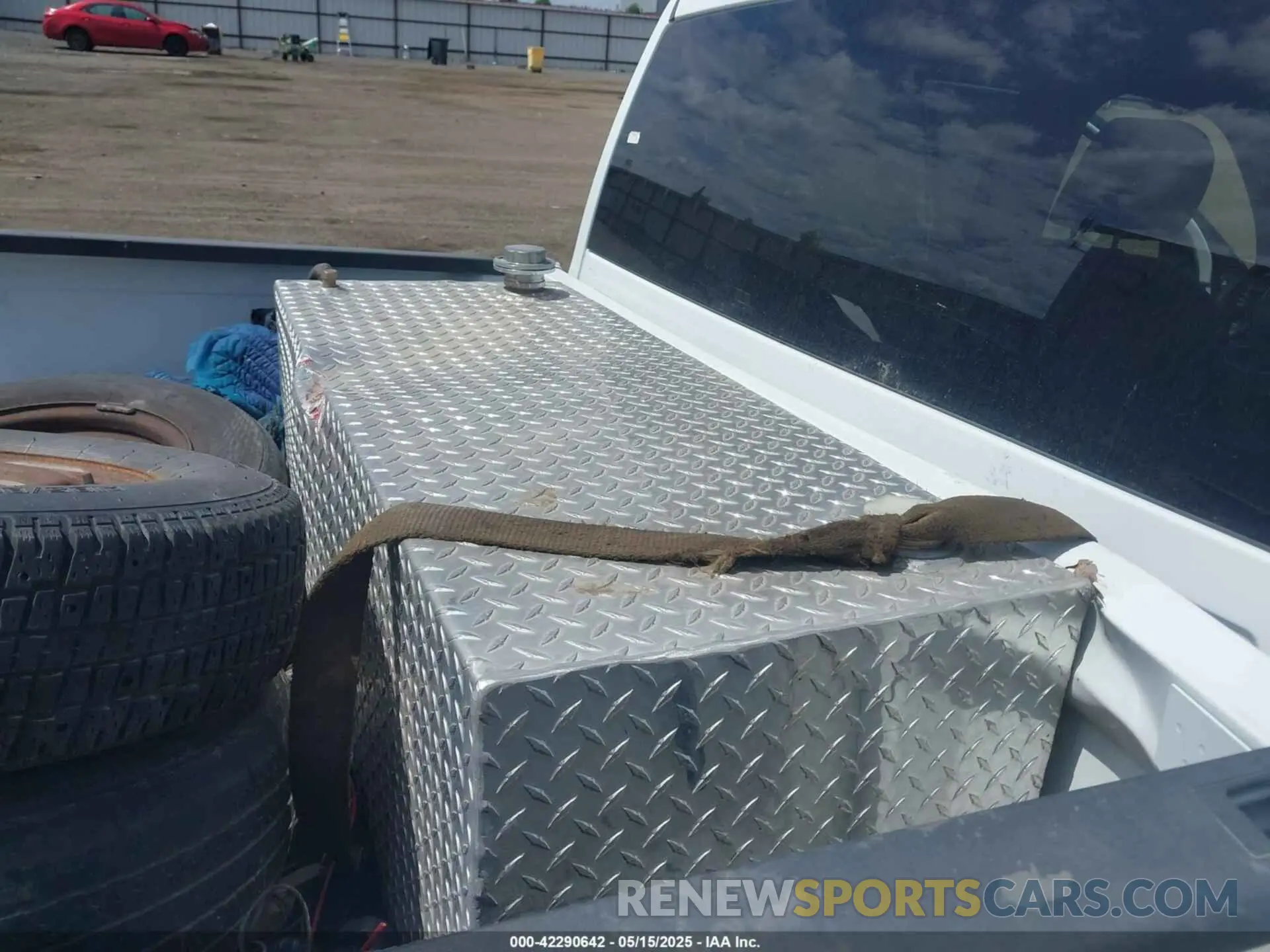 19 Photograph of a damaged car 3C63RRGL7RG339801 RAM 3500 2024