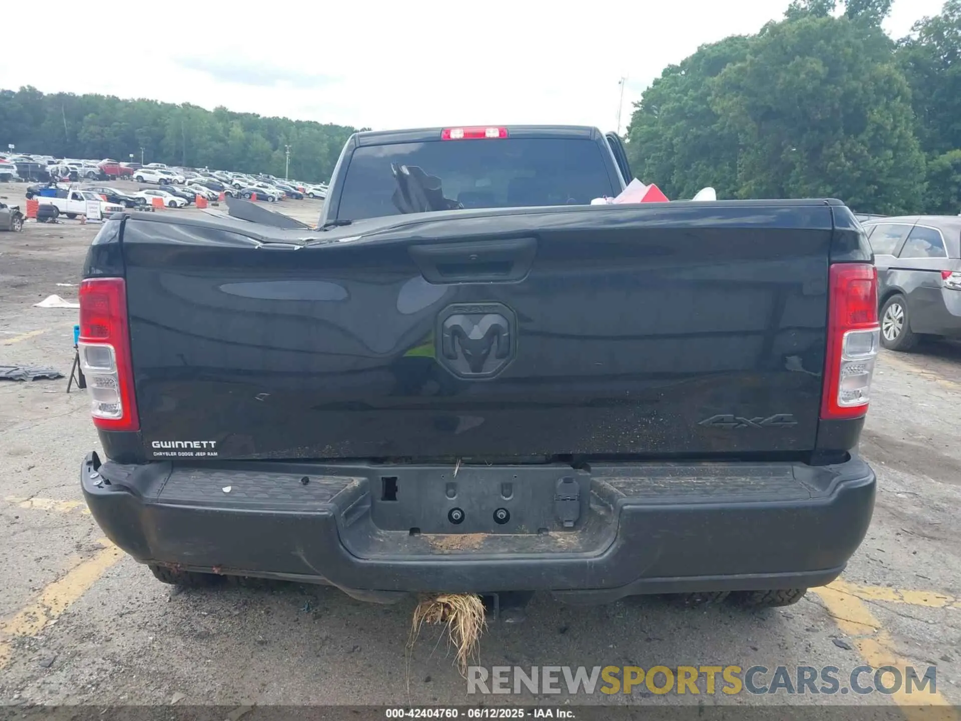 15 Photograph of a damaged car 3C63RRGL7RG362480 RAM 3500 2024