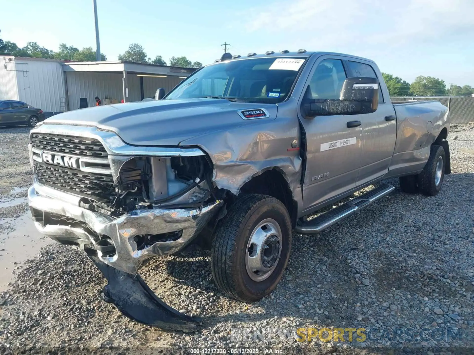2 Photograph of a damaged car 3C63RRHL1RG337184 RAM 3500 2024