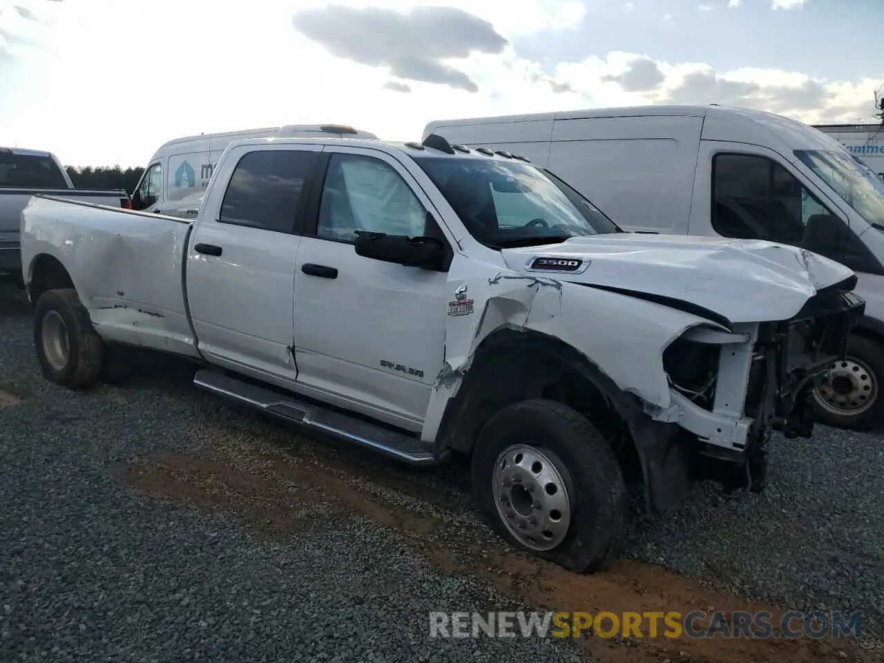 4 Photograph of a damaged car 3C63RRHLXRG110382 RAM 3500 2024